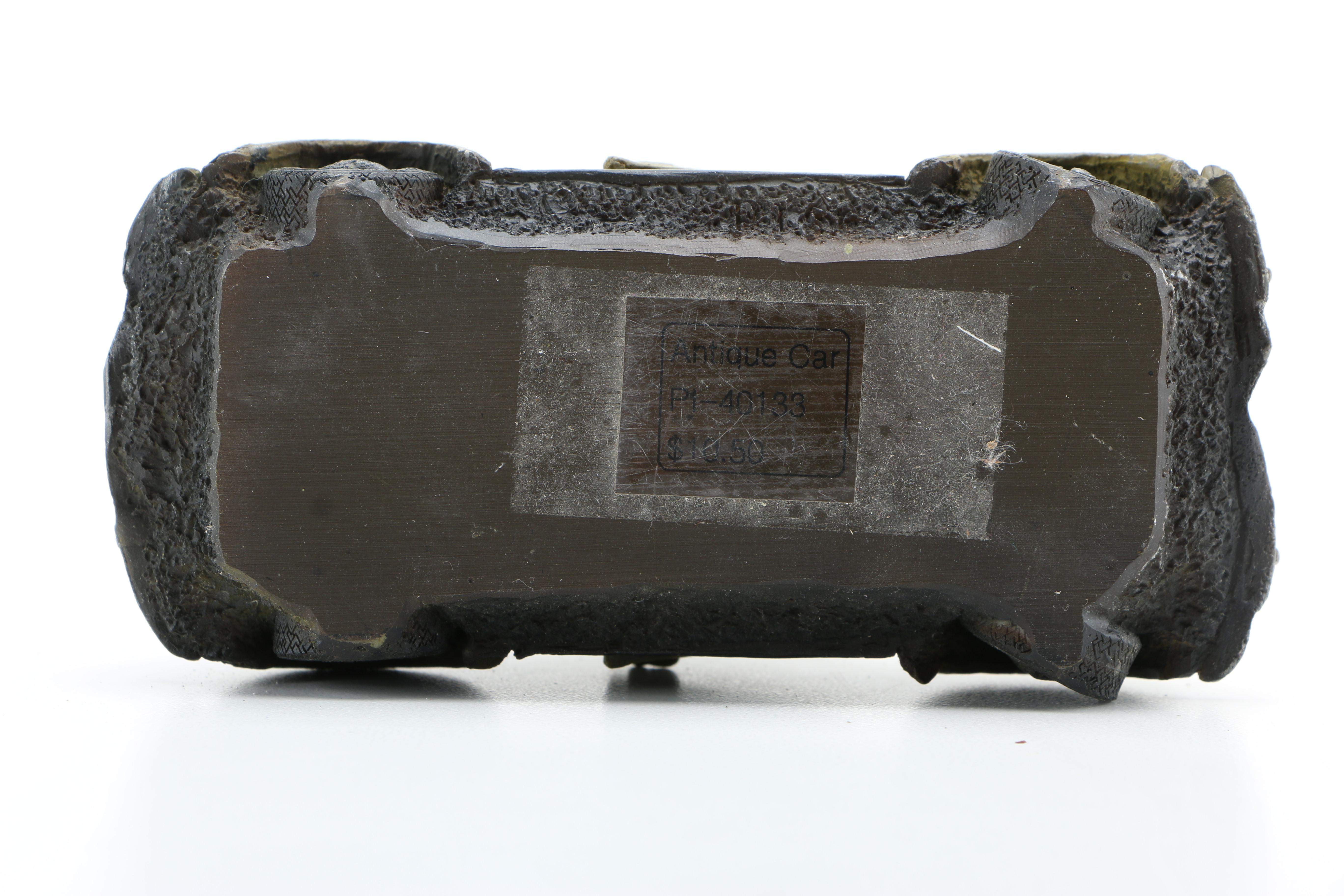 Popular Imports Figurines