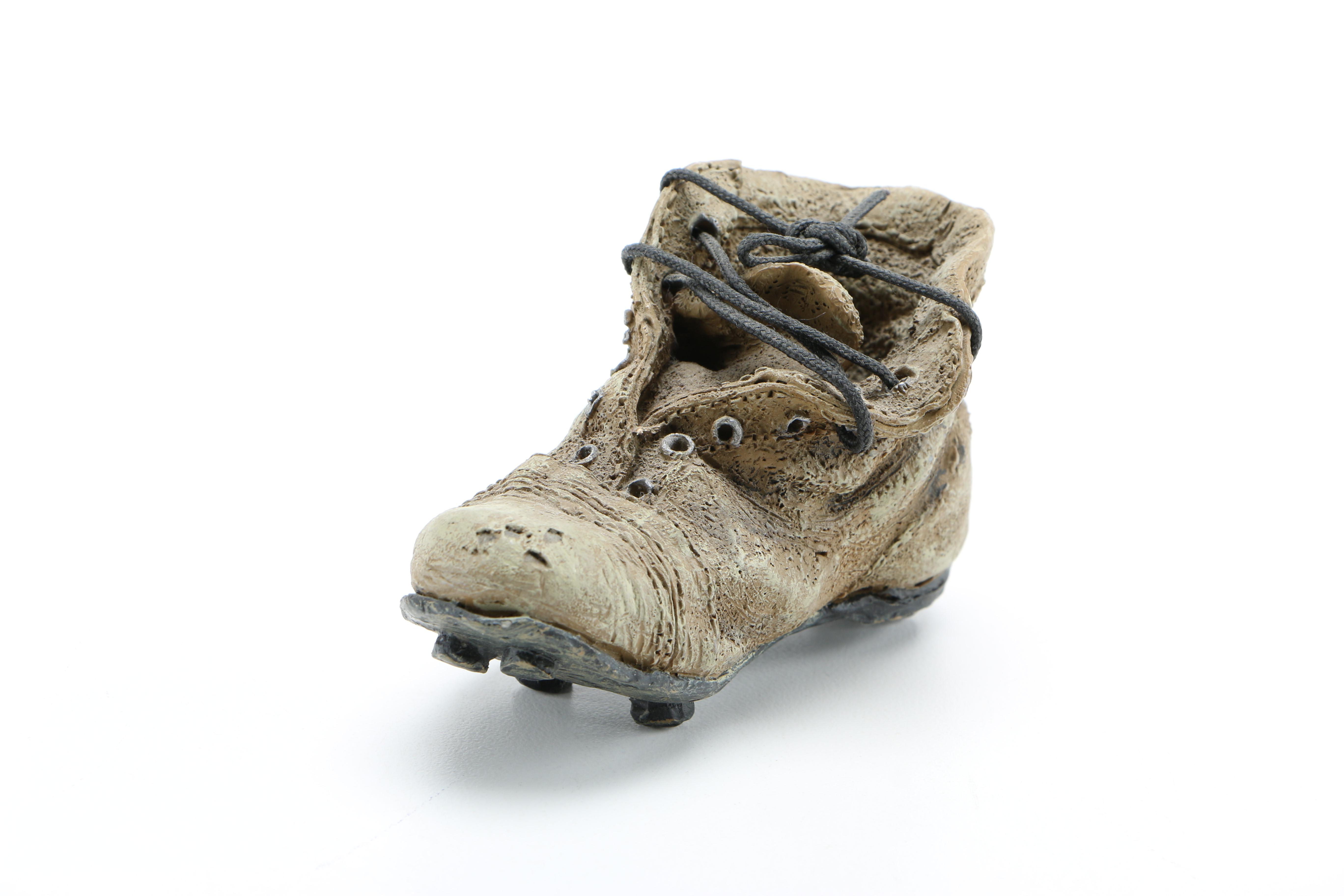 Popular Imports Figurines