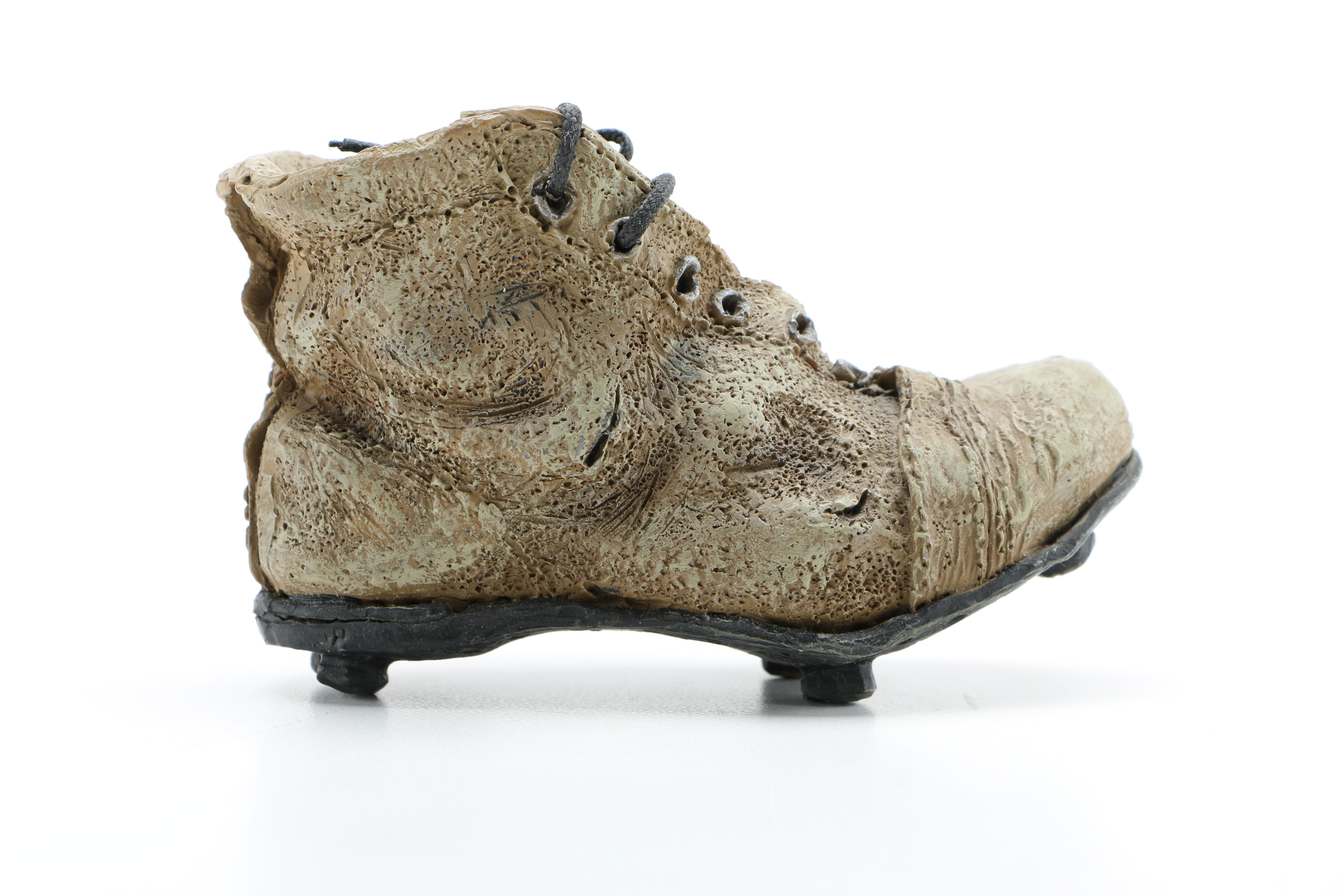 Popular Imports Figurines