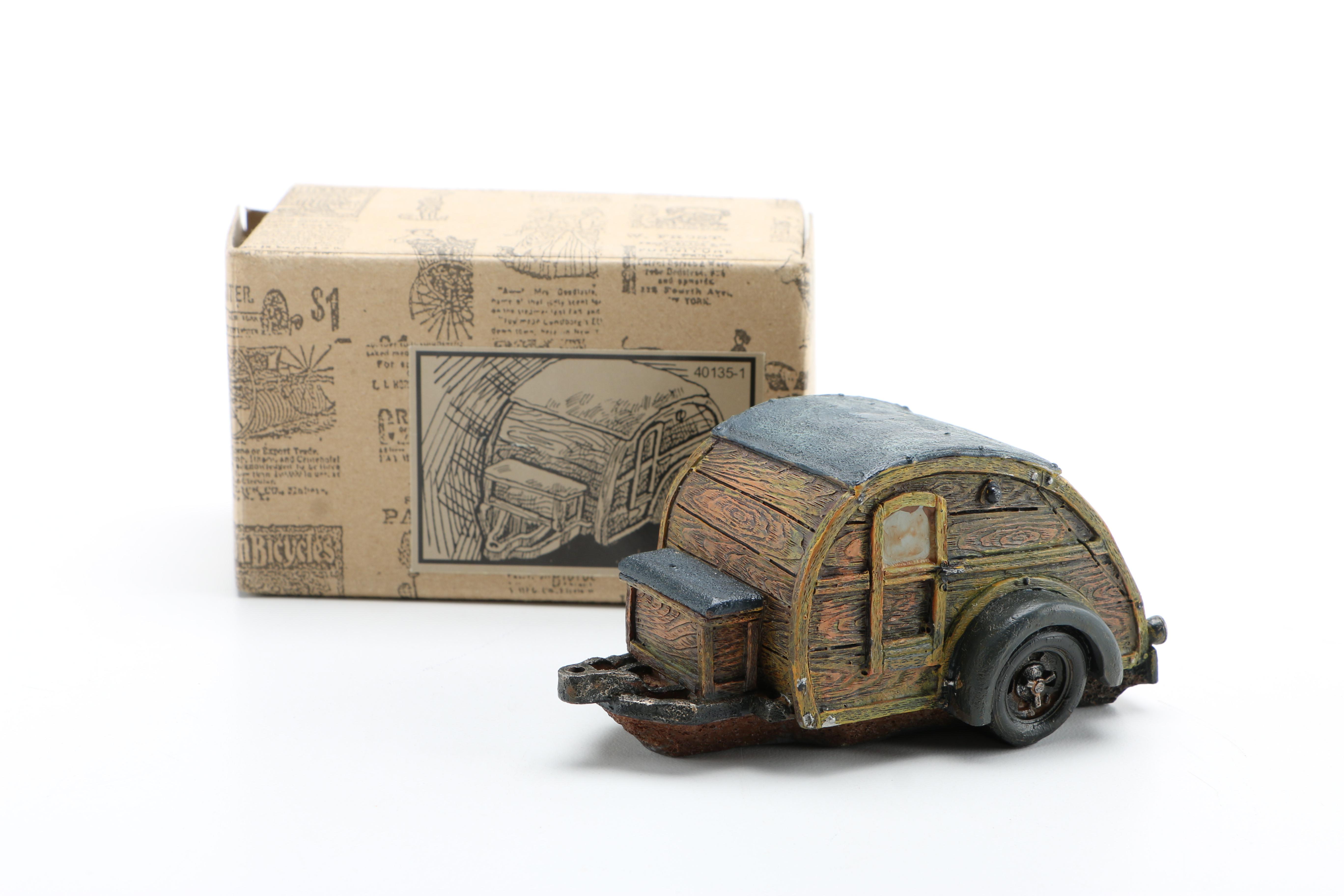 Popular Imports Figurines