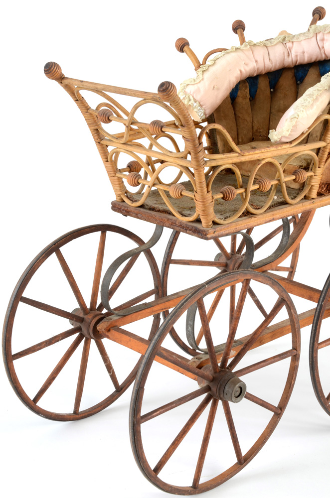 Victorian Wicker Baby Stoller