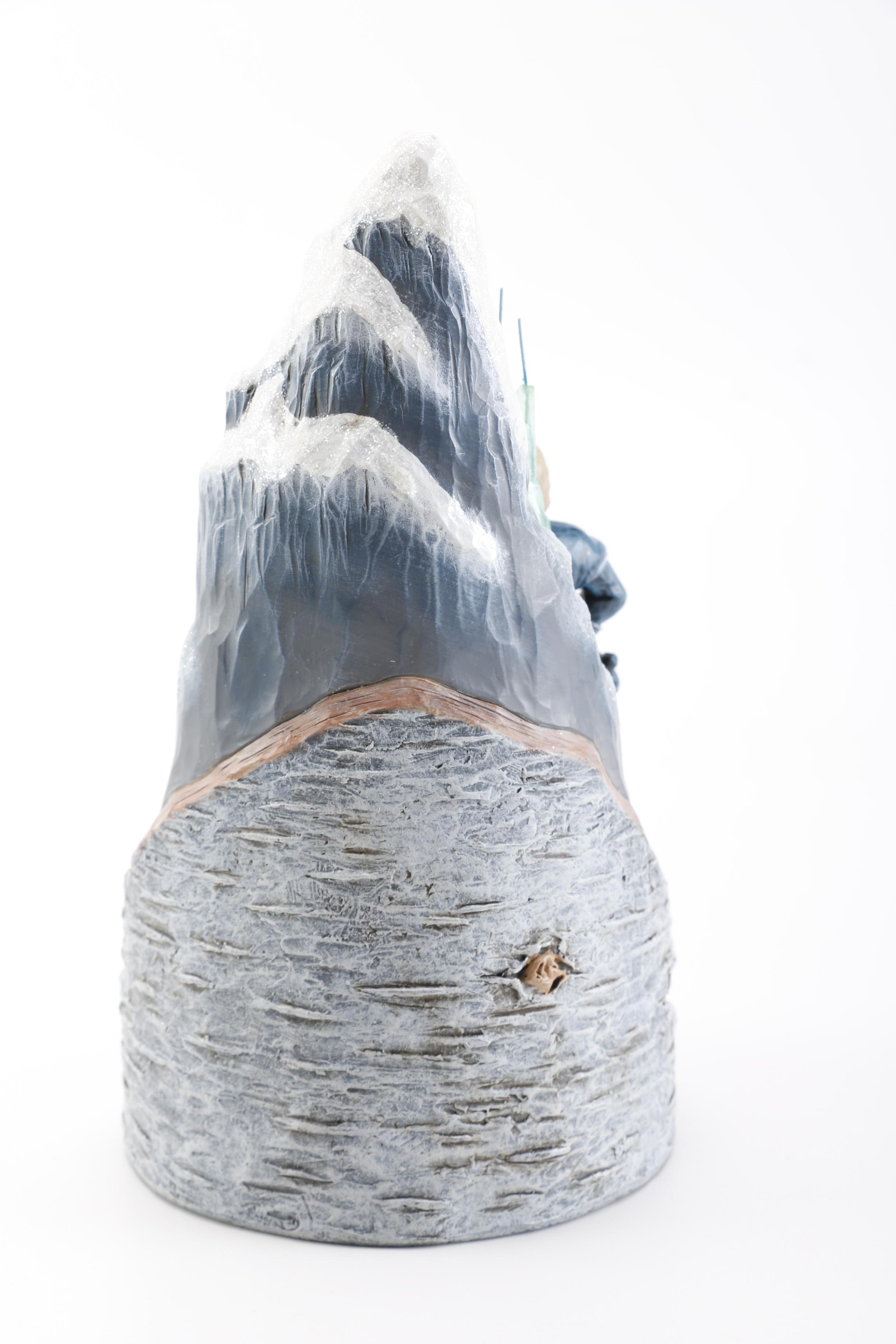 "Frozen" Ornaments and Figurines Including Olaf and Young Elsa