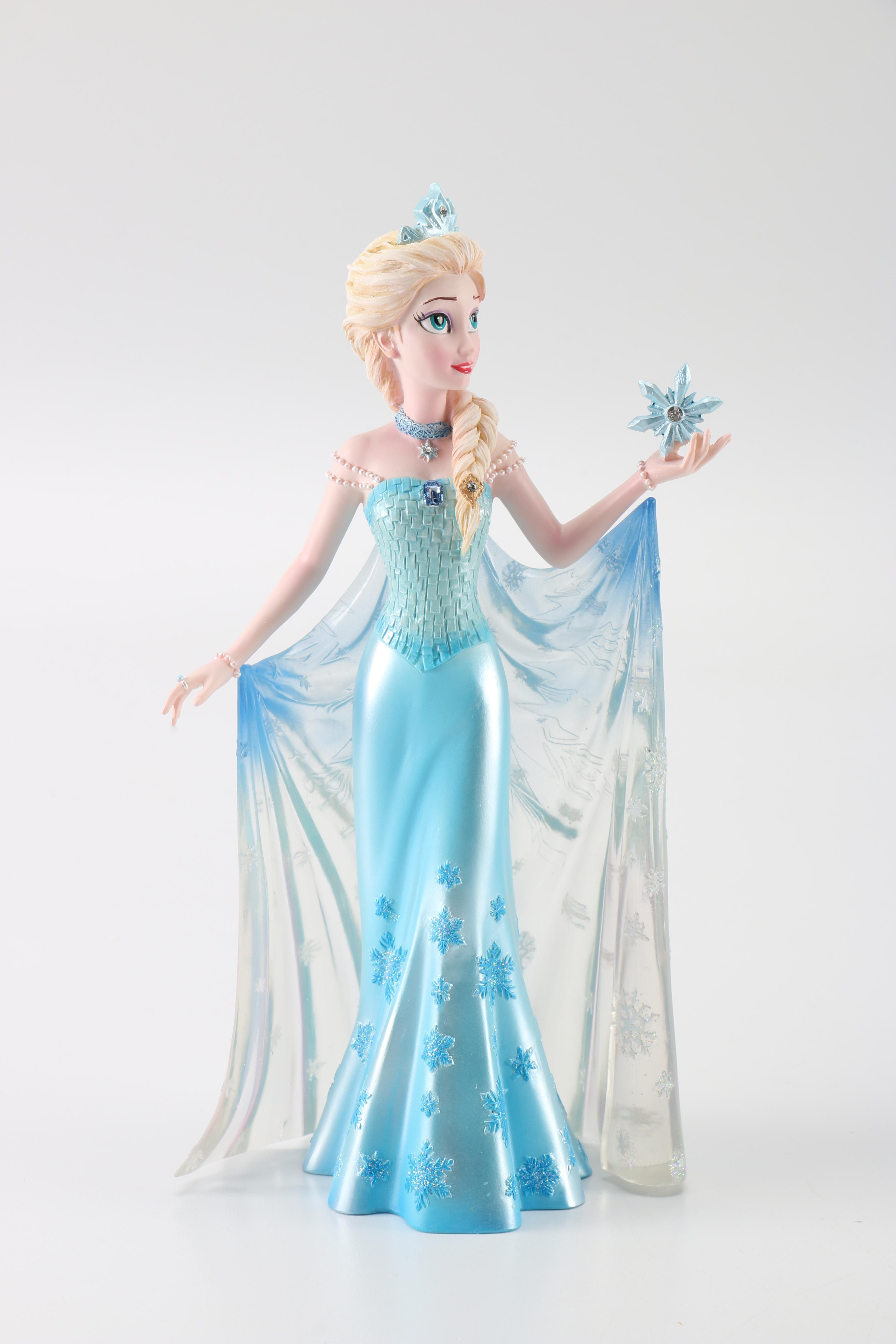 Anna and Elsa Figurines From "Frozen"
