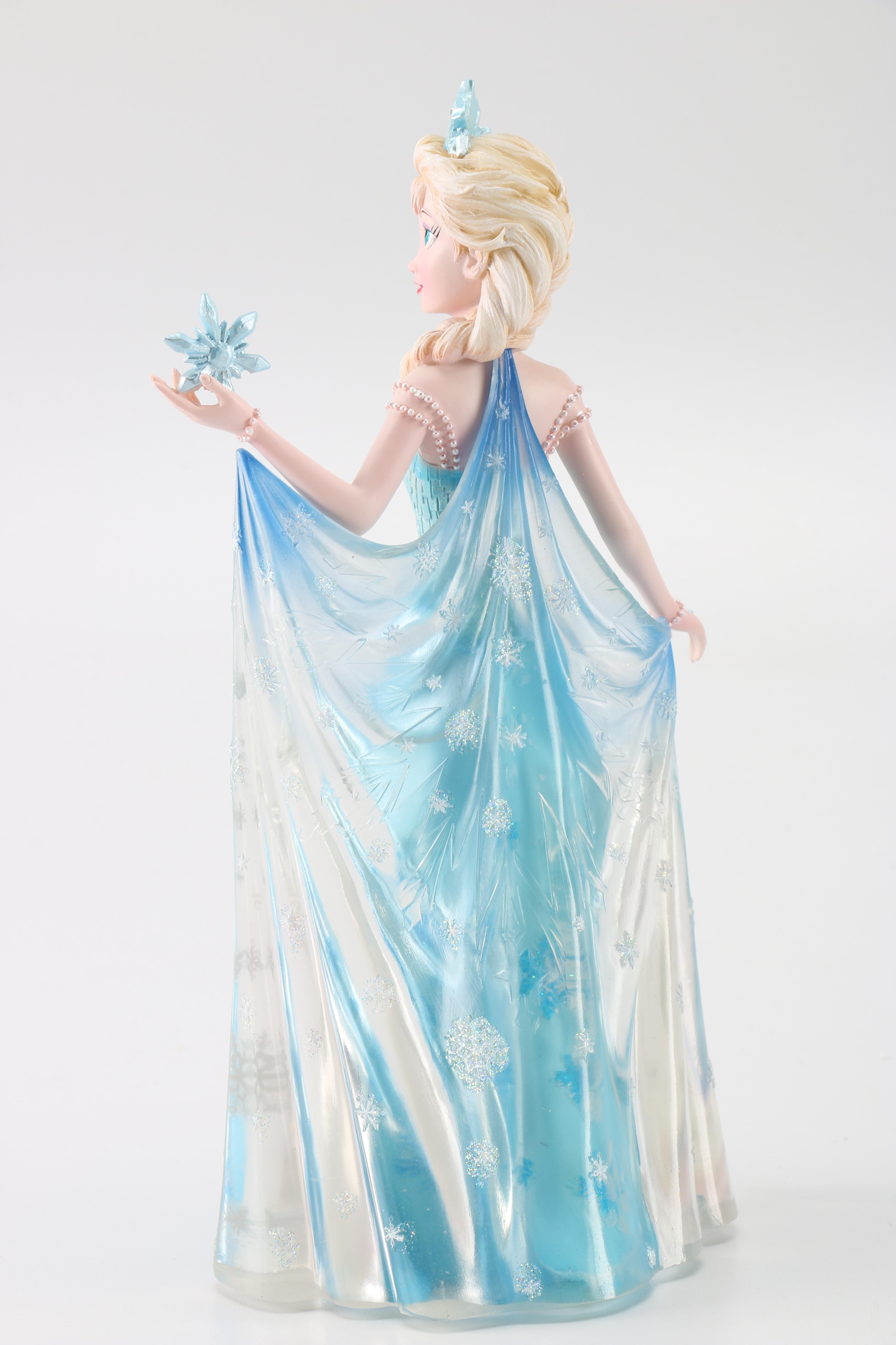 Anna and Elsa Figurines From "Frozen"