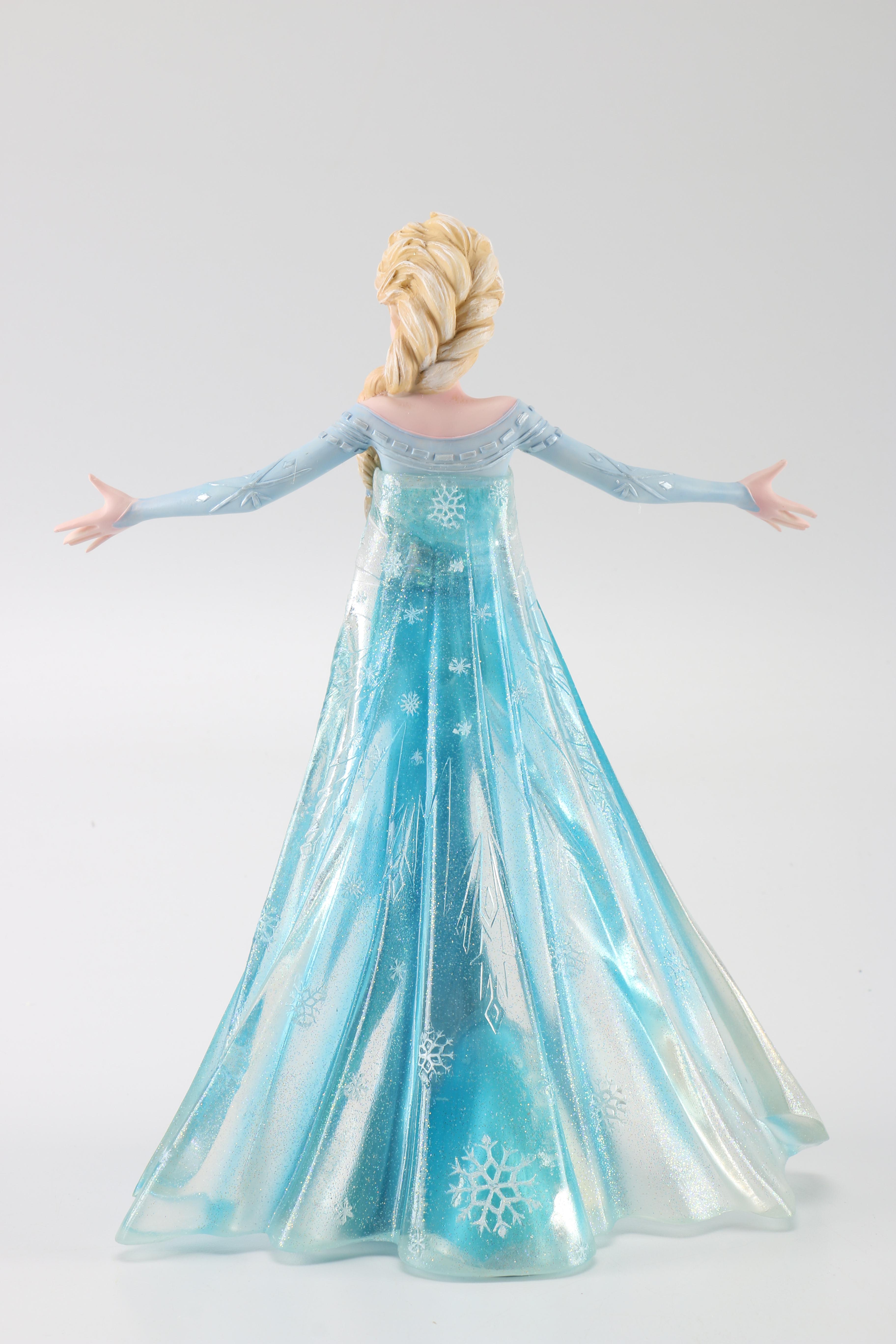 Anna and Elsa Figurines From "Frozen"