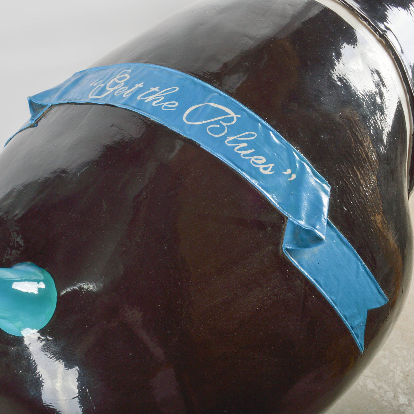 Cincinnati's "Big Pig Gig" Pig Sculpture "Get The Blues" Pig