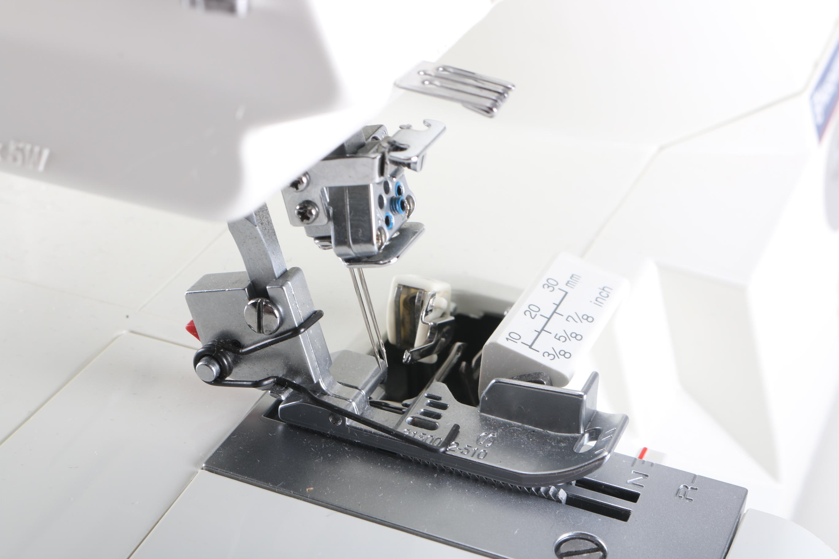 Viking Husqvarna Huskylock 936 Serger Sewing Machine