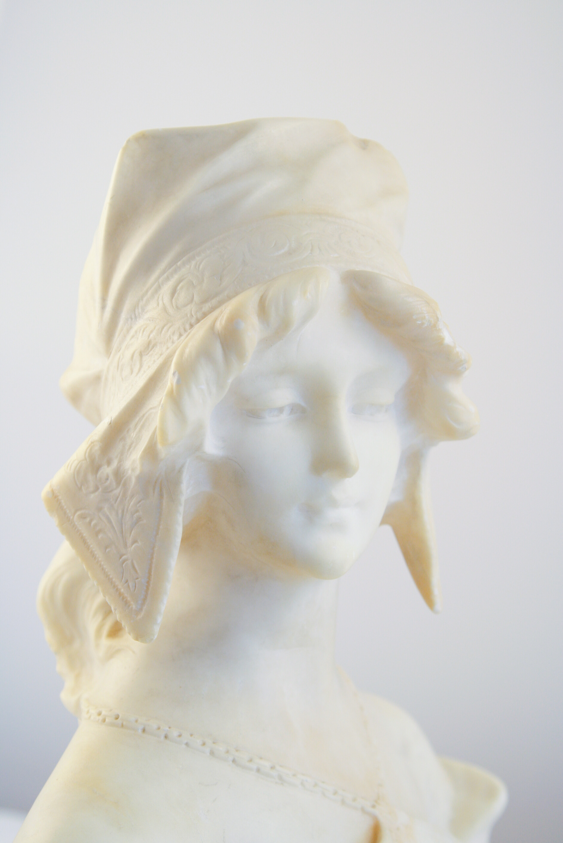 Late 19th Century G. Pochini Marble Bust of a Woman