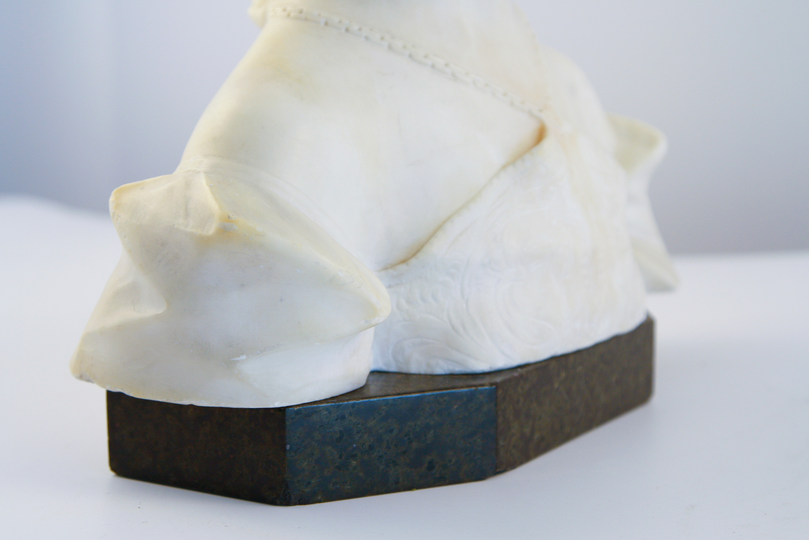 Late 19th Century G. Pochini Marble Bust of a Woman