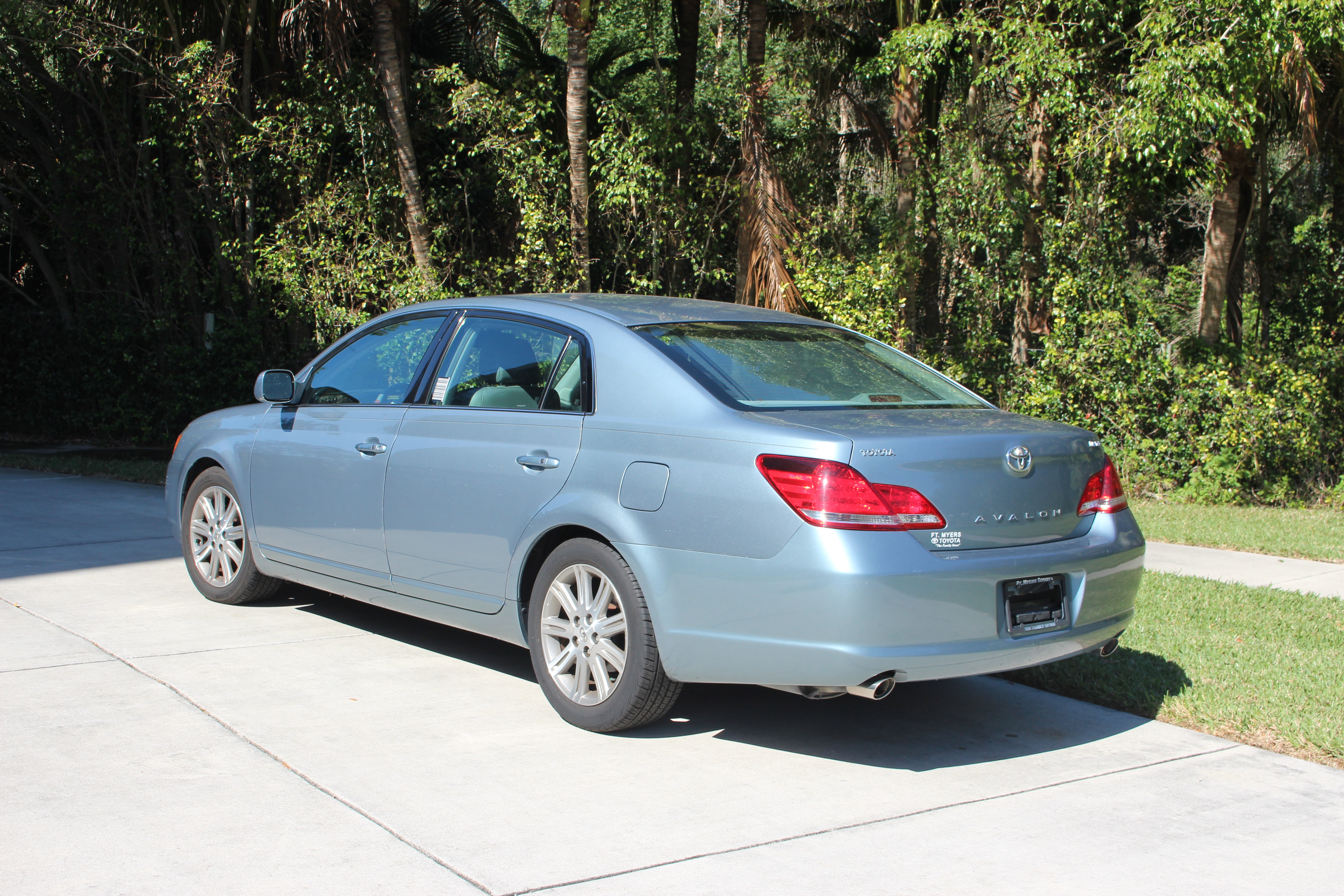 2006 Light Blue Toyota Avalon Sedan