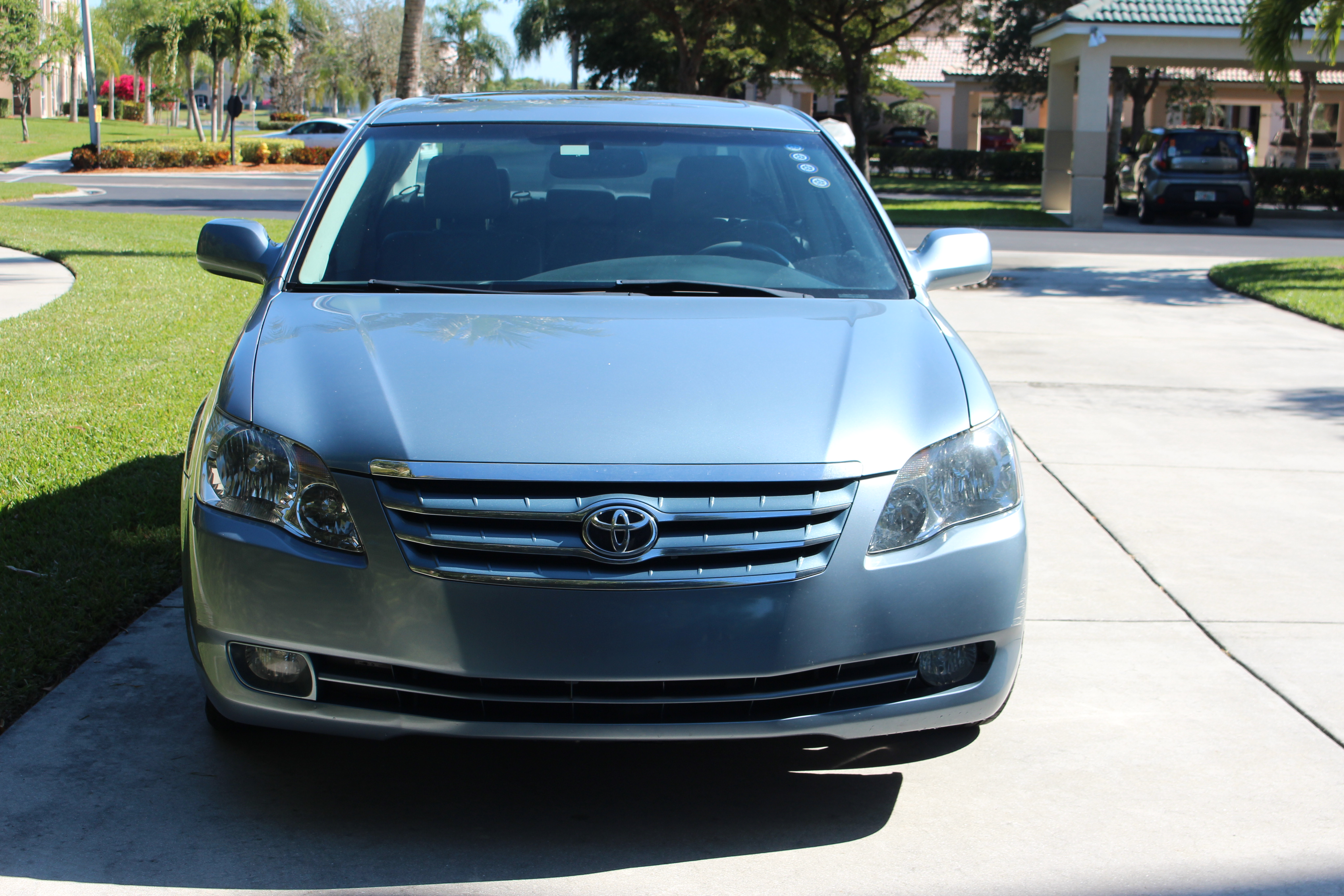 2006 Light Blue Toyota Avalon Sedan