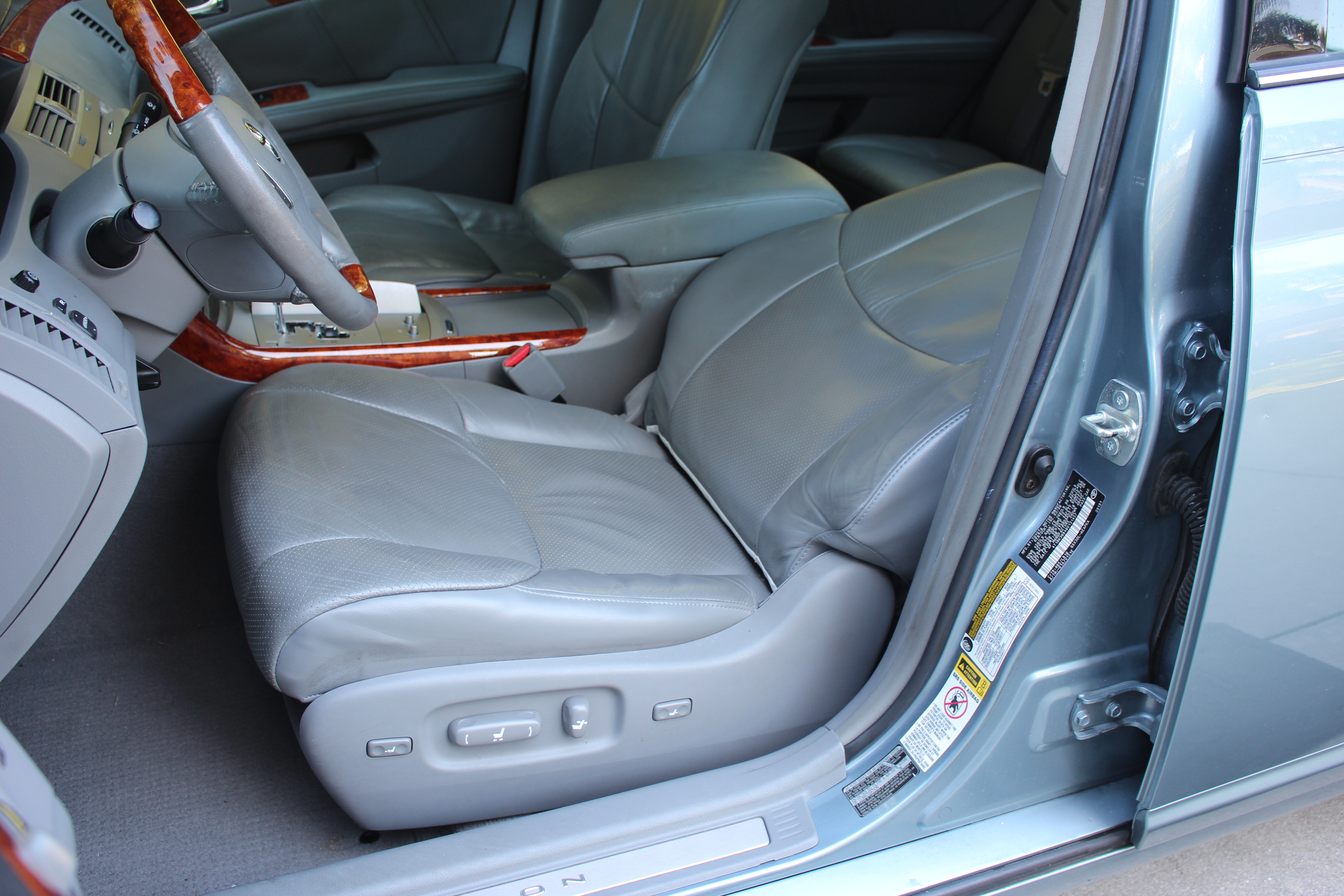 2006 Light Blue Toyota Avalon Sedan