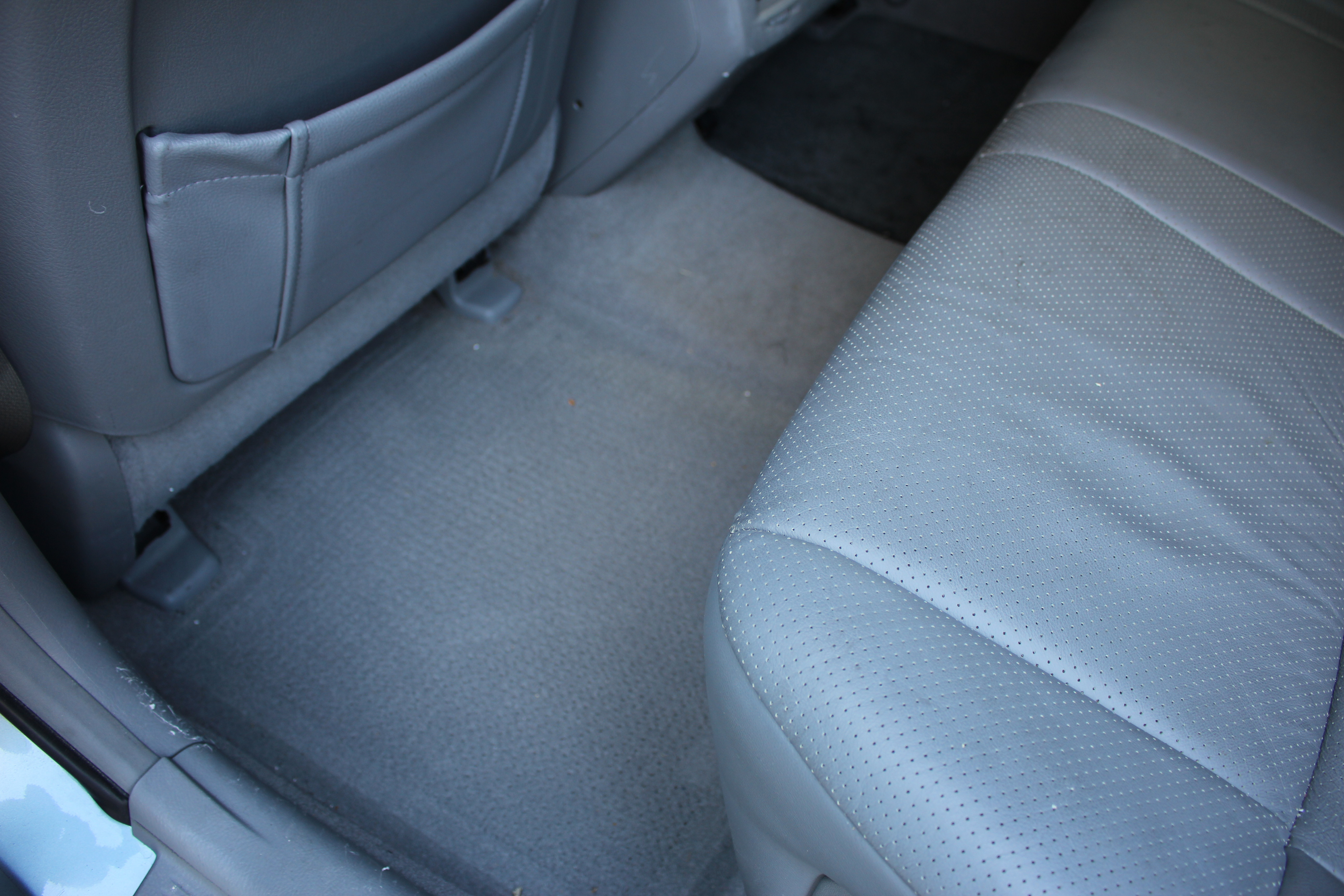 2006 Light Blue Toyota Avalon Sedan