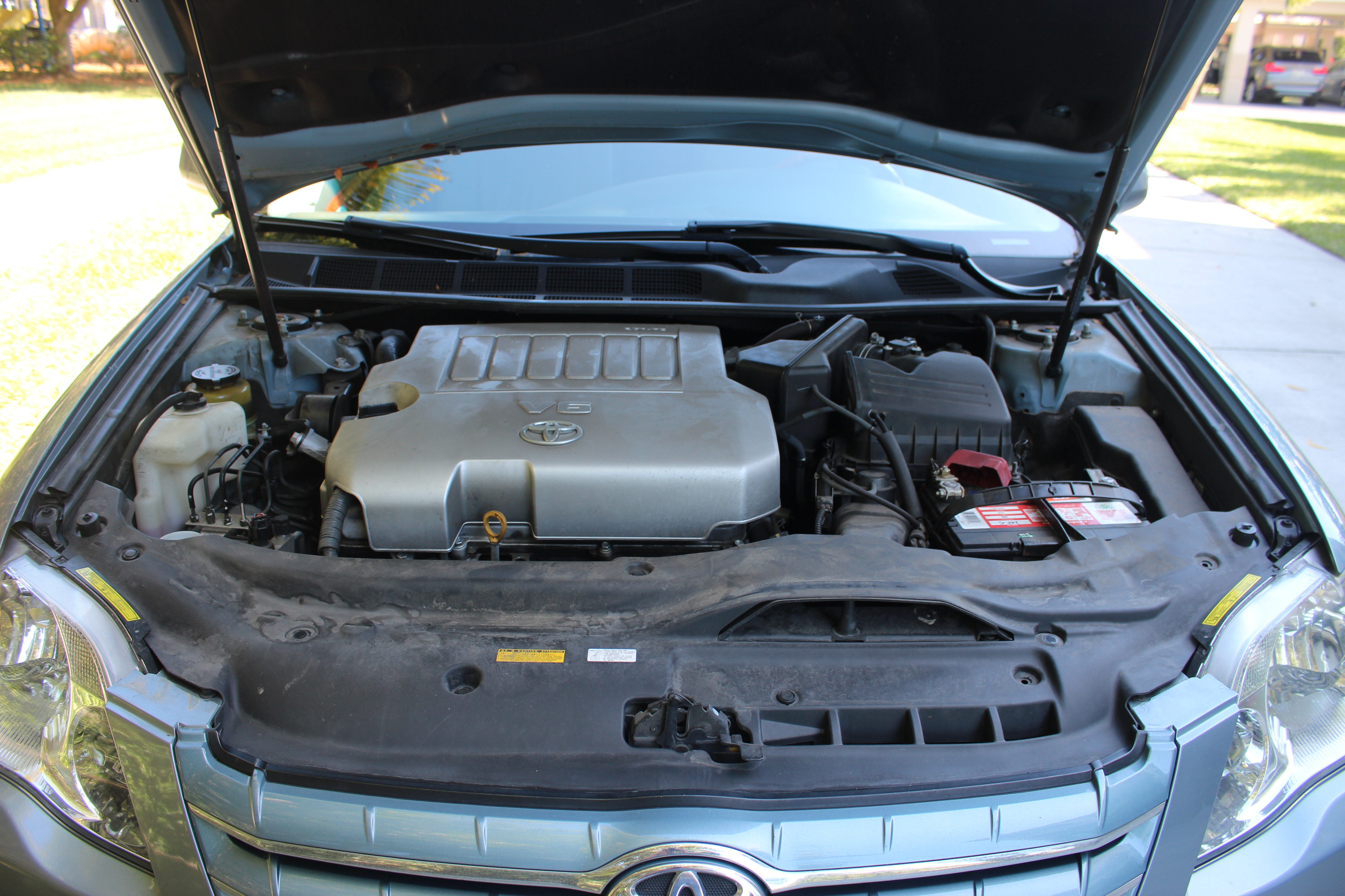 2006 Light Blue Toyota Avalon Sedan