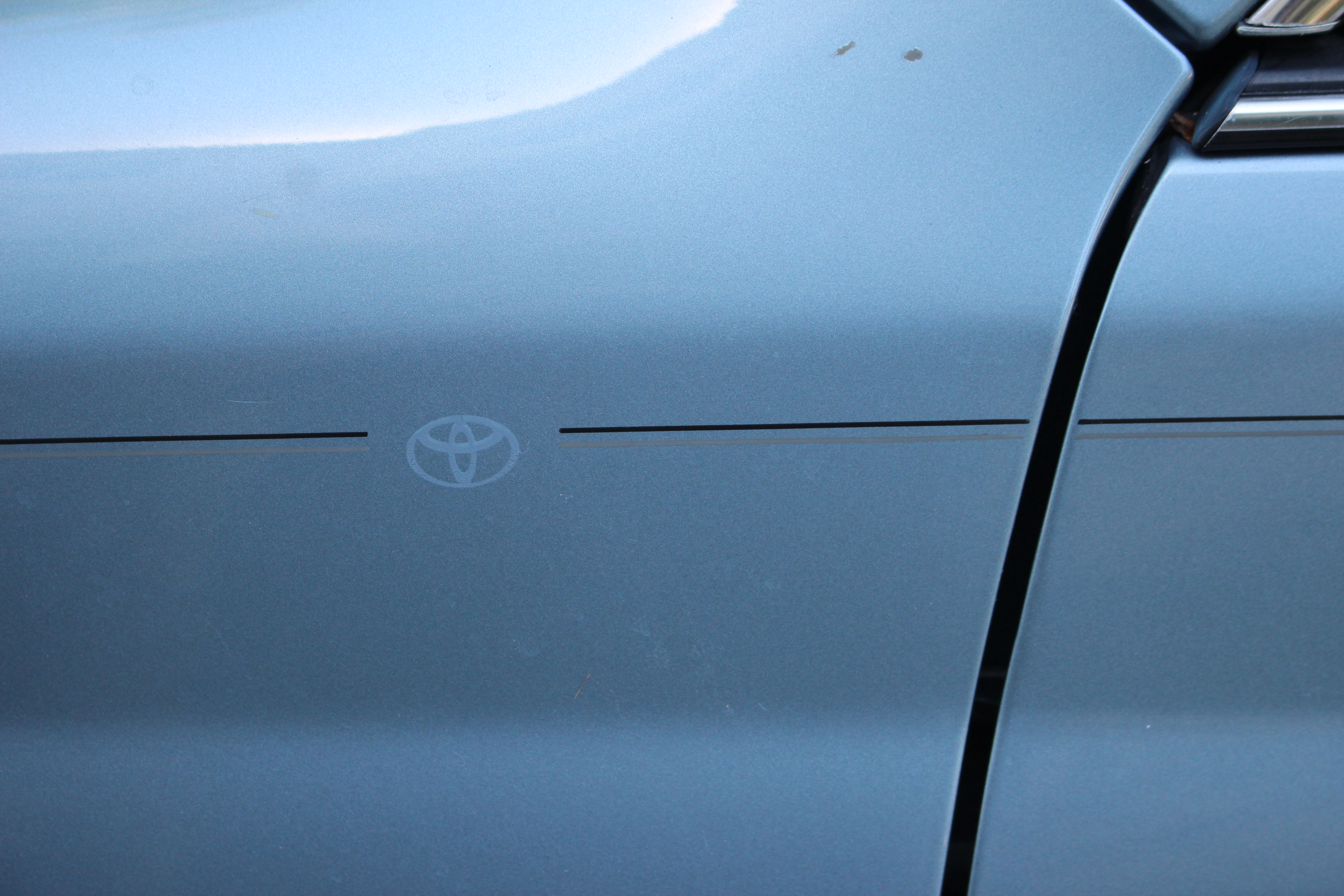 2006 Light Blue Toyota Avalon Sedan