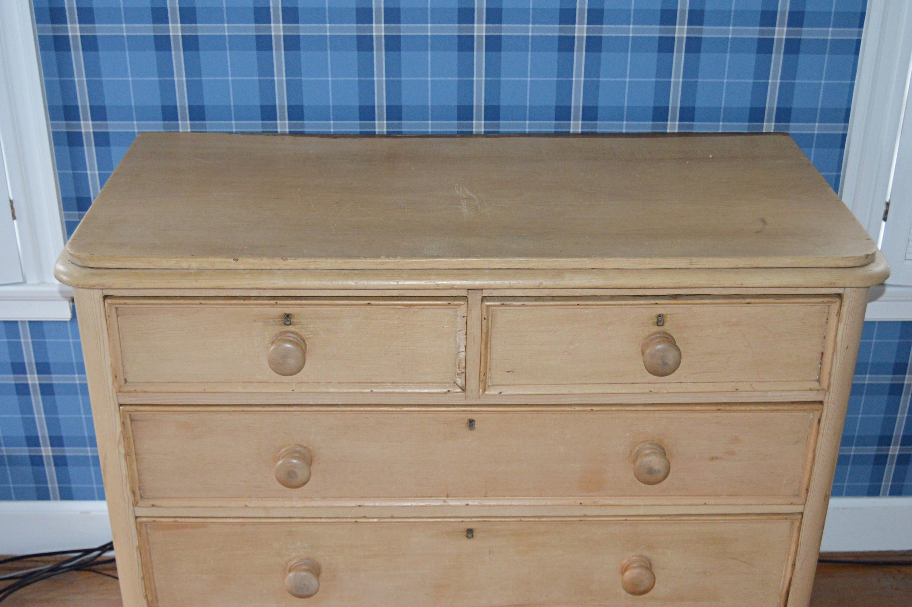 Pine Chest of Drawers
