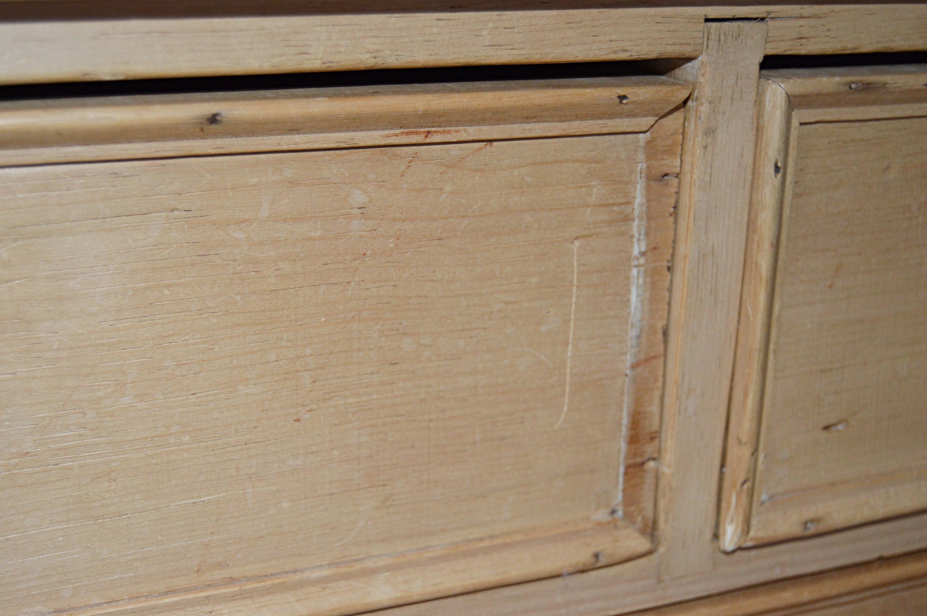 Pine Chest of Drawers