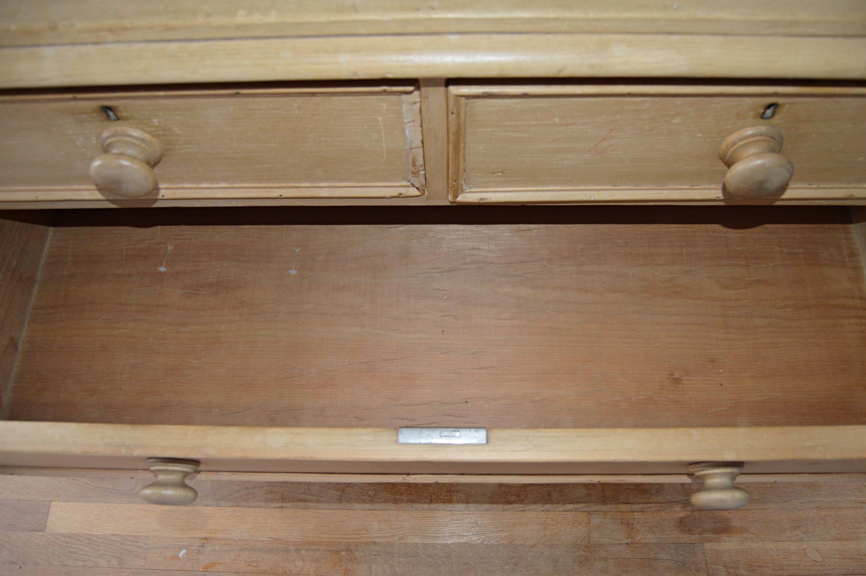 Pine Chest of Drawers