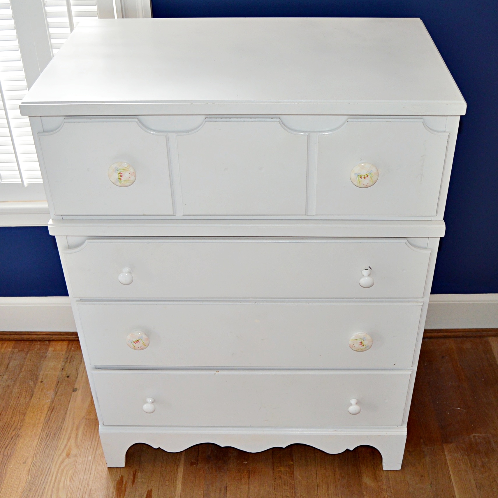Vintage Chest of Drawers