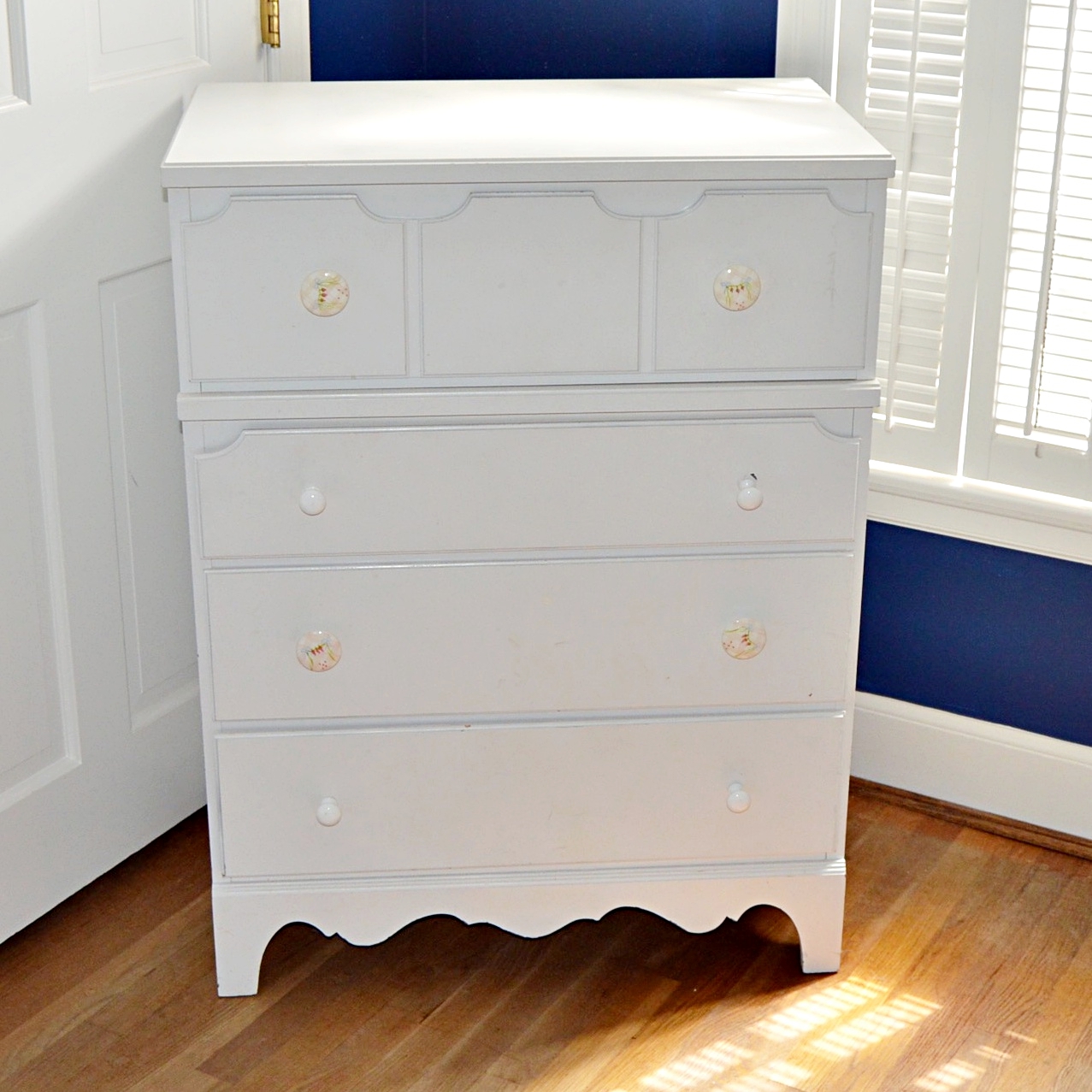 Vintage Chest of Drawers