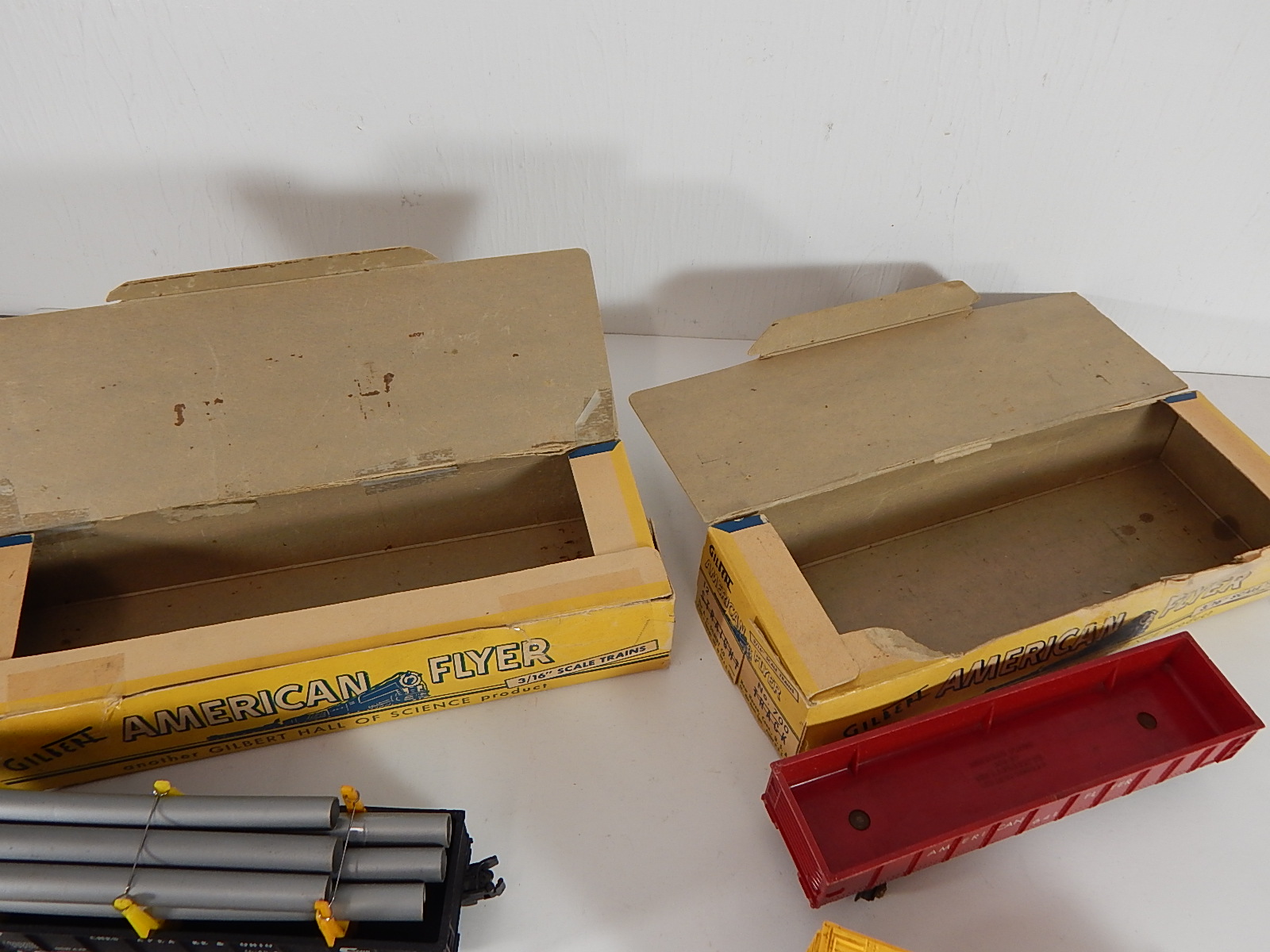 American Flyer S-Gauge Trains - Train Cars #637, #641, #715, #911