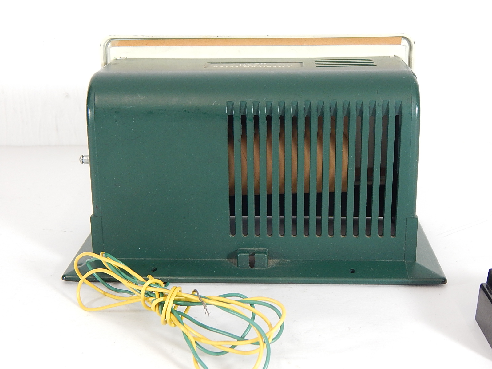 American Flyer S-Gauge Trains - #561 Diesel Horn Billboard w/Control Button