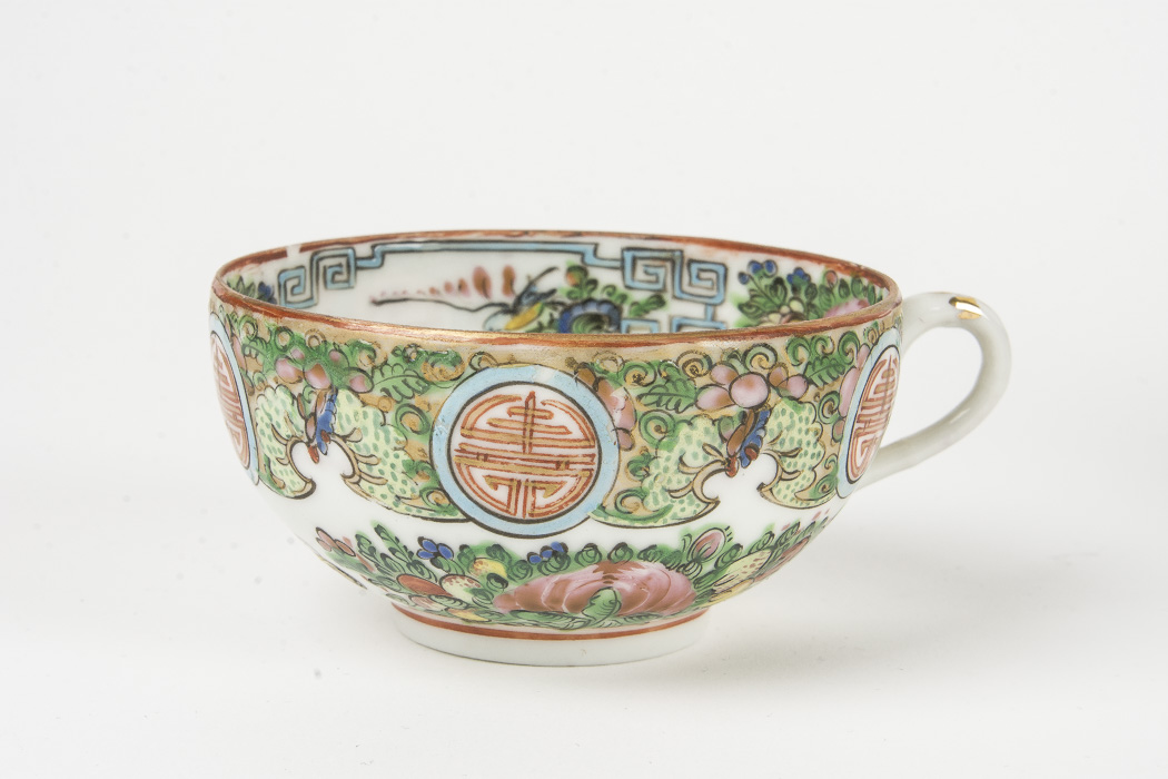 Chinese Hand-Painted Rose Medallion Rose Canton Porcelain