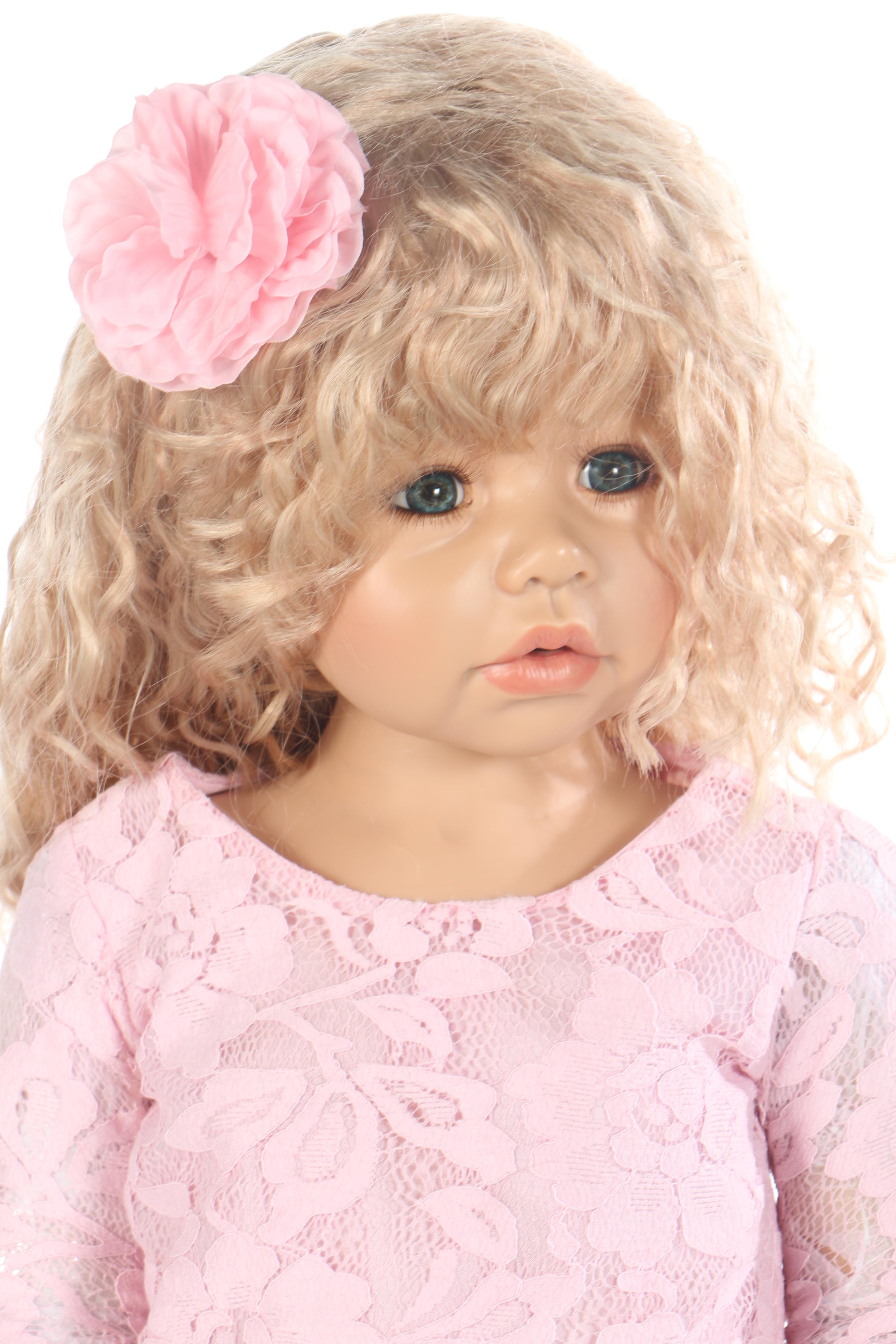 Limited Edition Masterpiece Dolls Monika Levenig Cassi Blonde