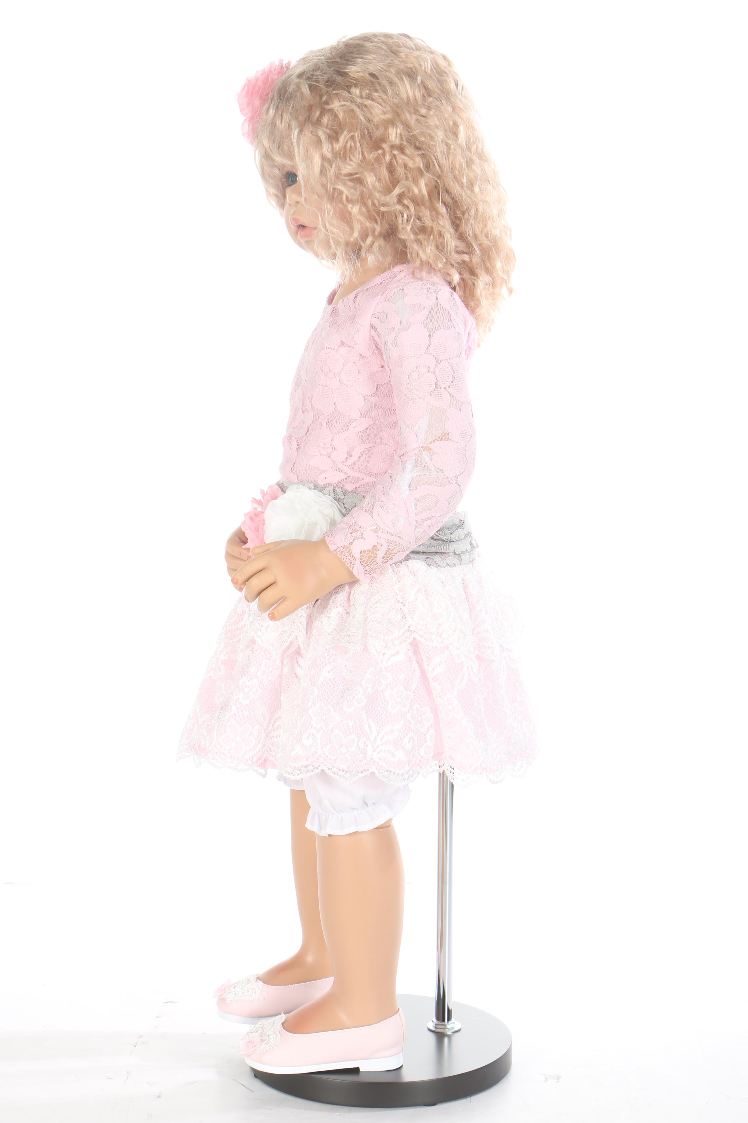 Limited Edition Masterpiece Dolls Monika Levenig Cassi Blonde
