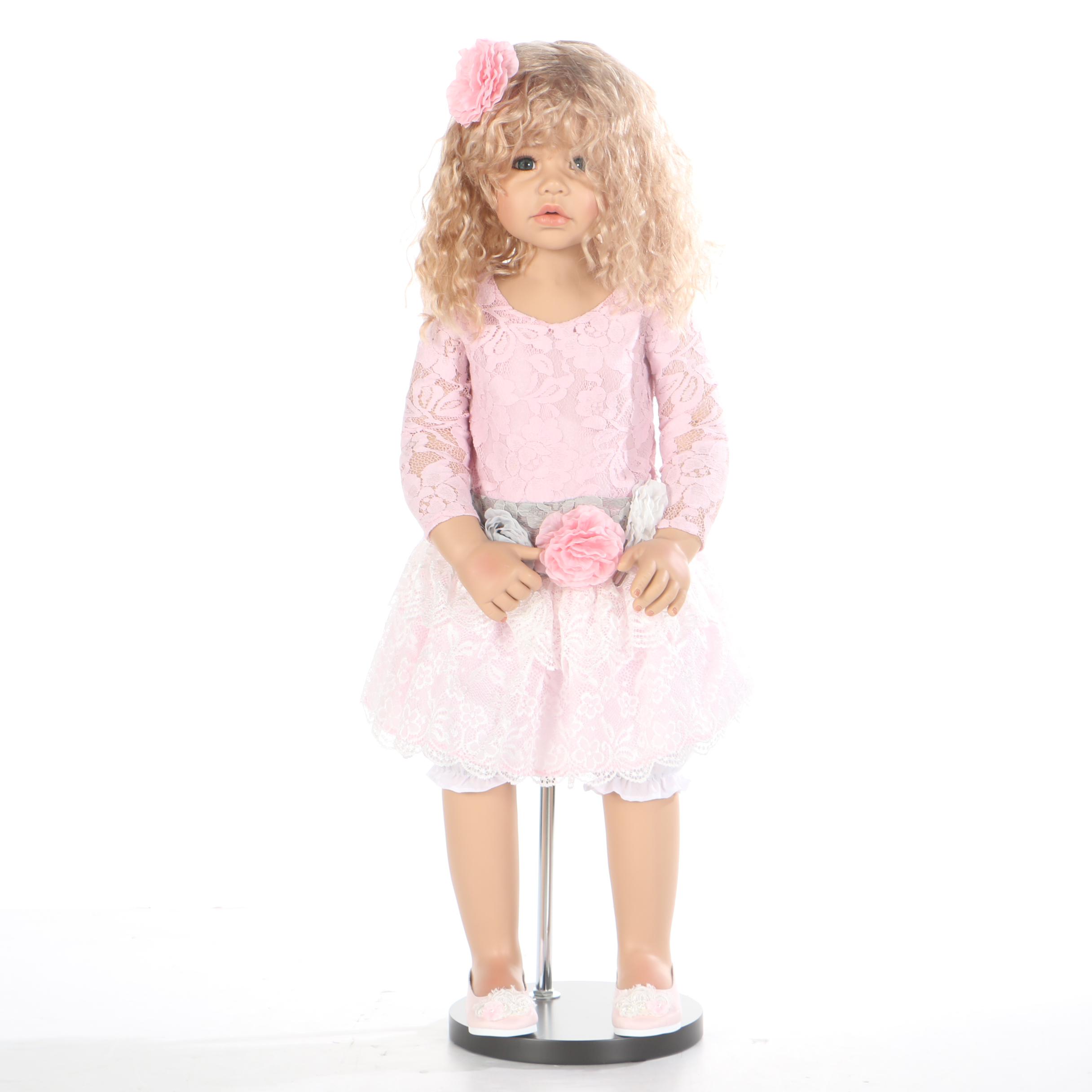 Limited Edition Masterpiece Dolls Monika Levenig Cassi Blonde