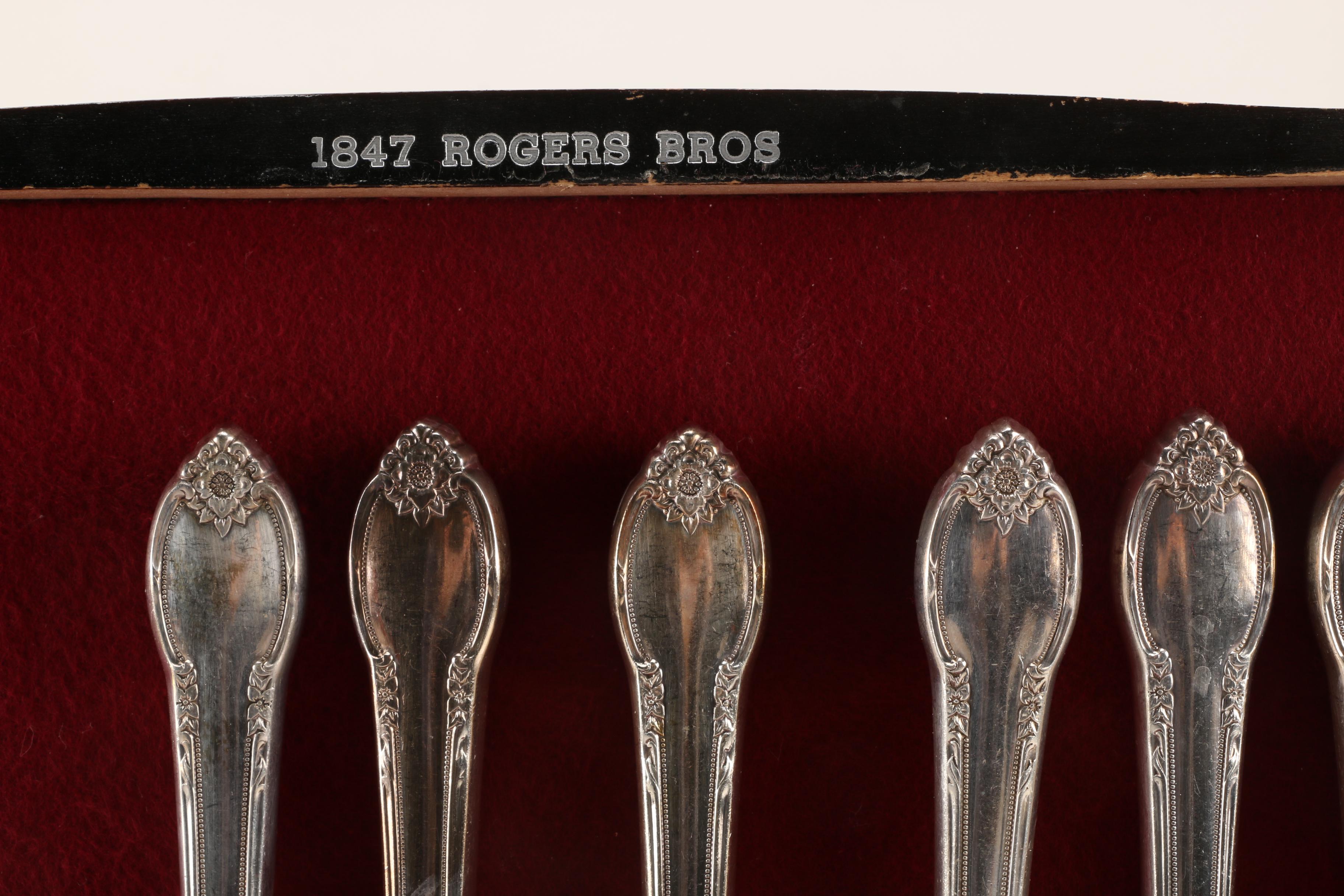 1847 Rogers Bros "Remembrance" Silver Plate Flatware