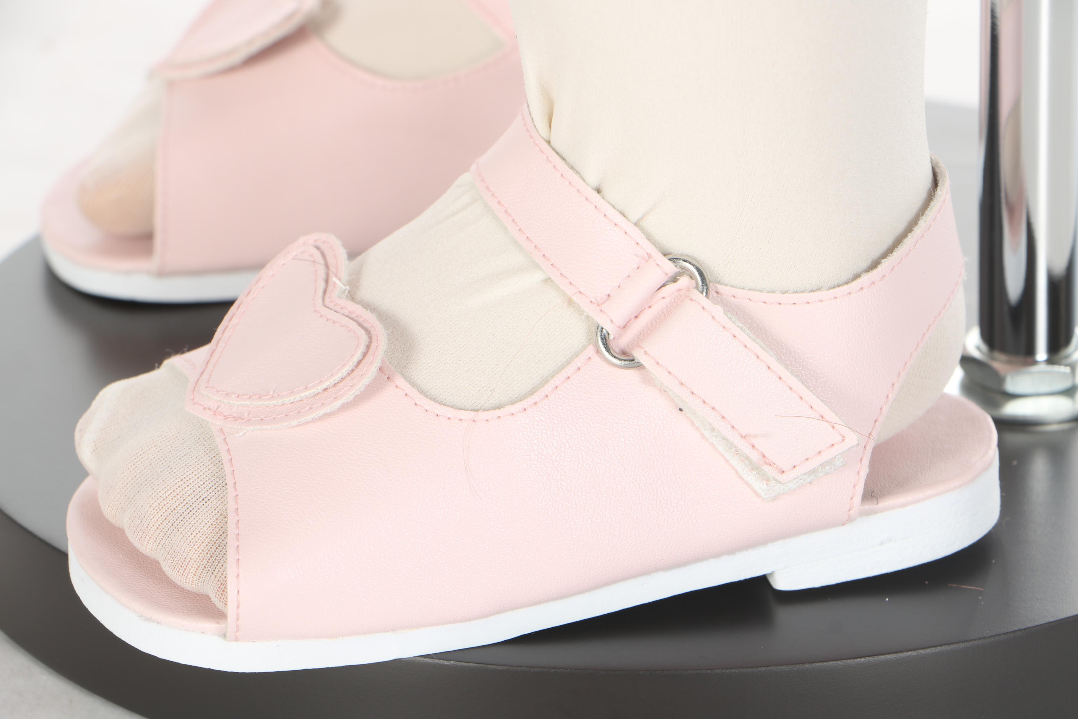 Limited Edition "Kaylee" Doll by Masterpiece Gallery