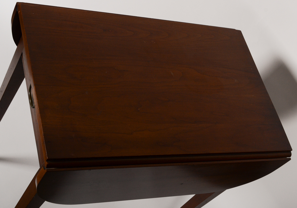 Henkel-Harris Cherry Drop Leaf Side Table