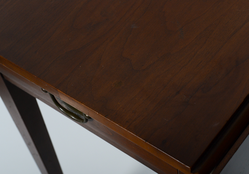 Henkel-Harris Cherry Drop Leaf Side Table