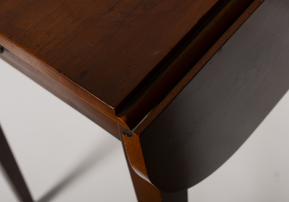 Henkel-Harris Cherry Drop Leaf Side Table