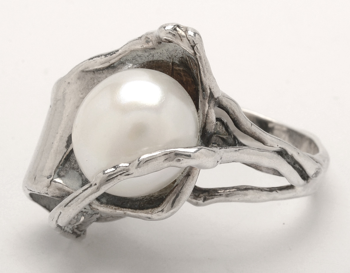 Israeli Sterling Silver Cultured Freshwater Pearl Ring