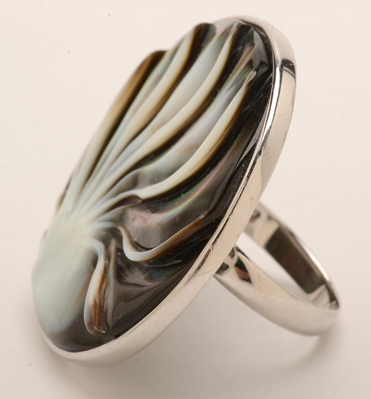 Sajen Sterling Silver Carved Shell Ring