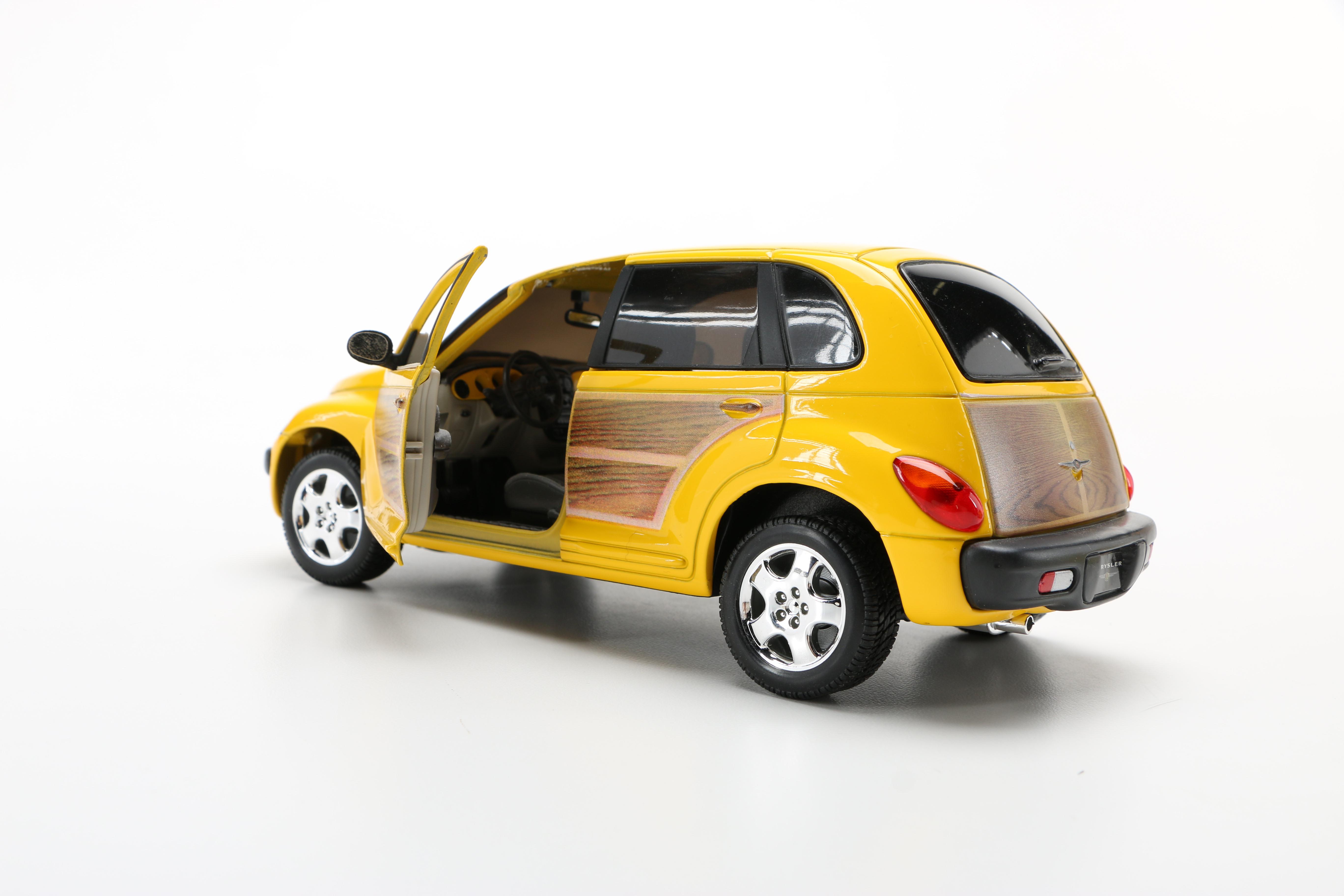 1:18 Scale Die Cast Chrysler PT Cruisers