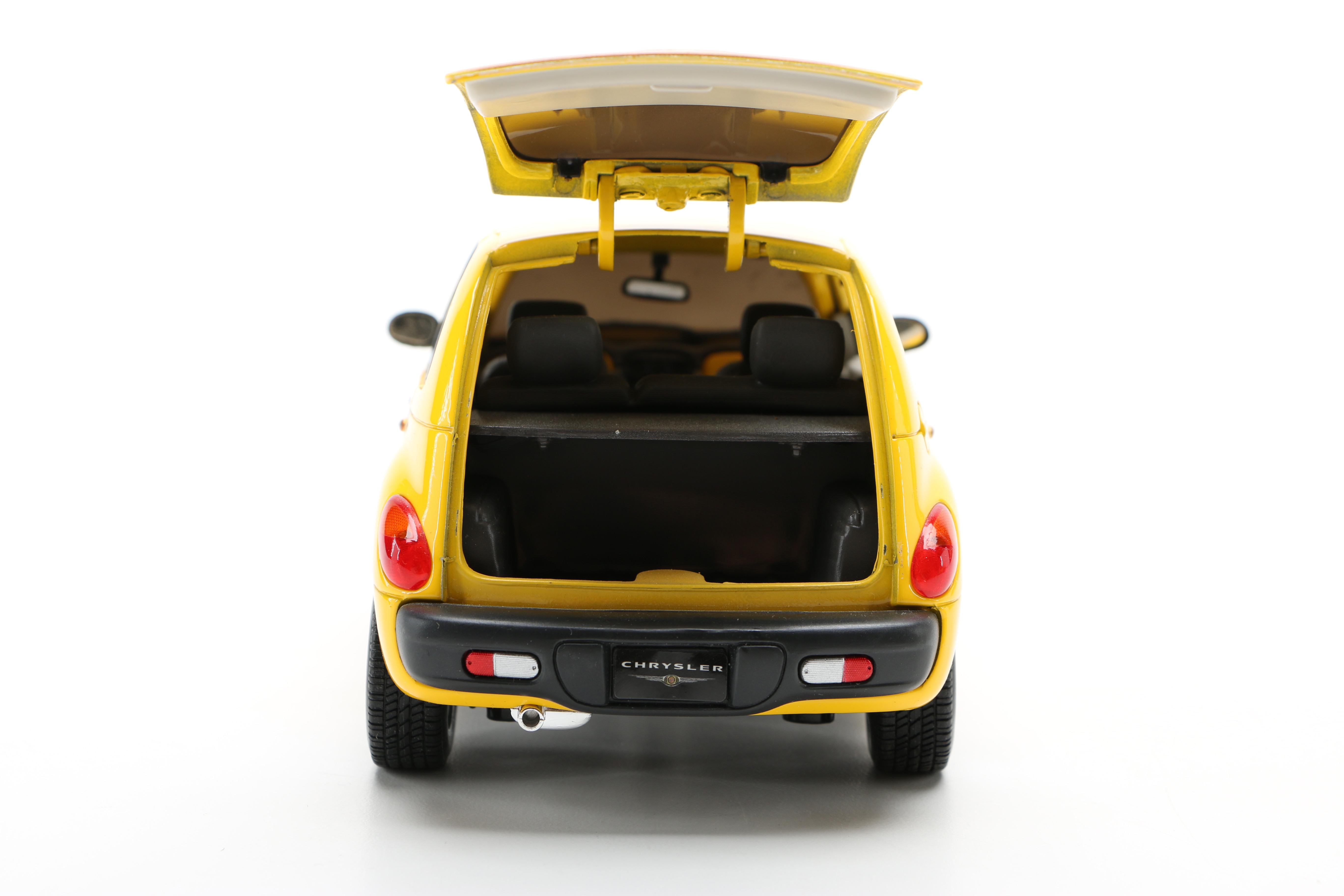 1:18 Scale Die Cast Chrysler PT Cruisers