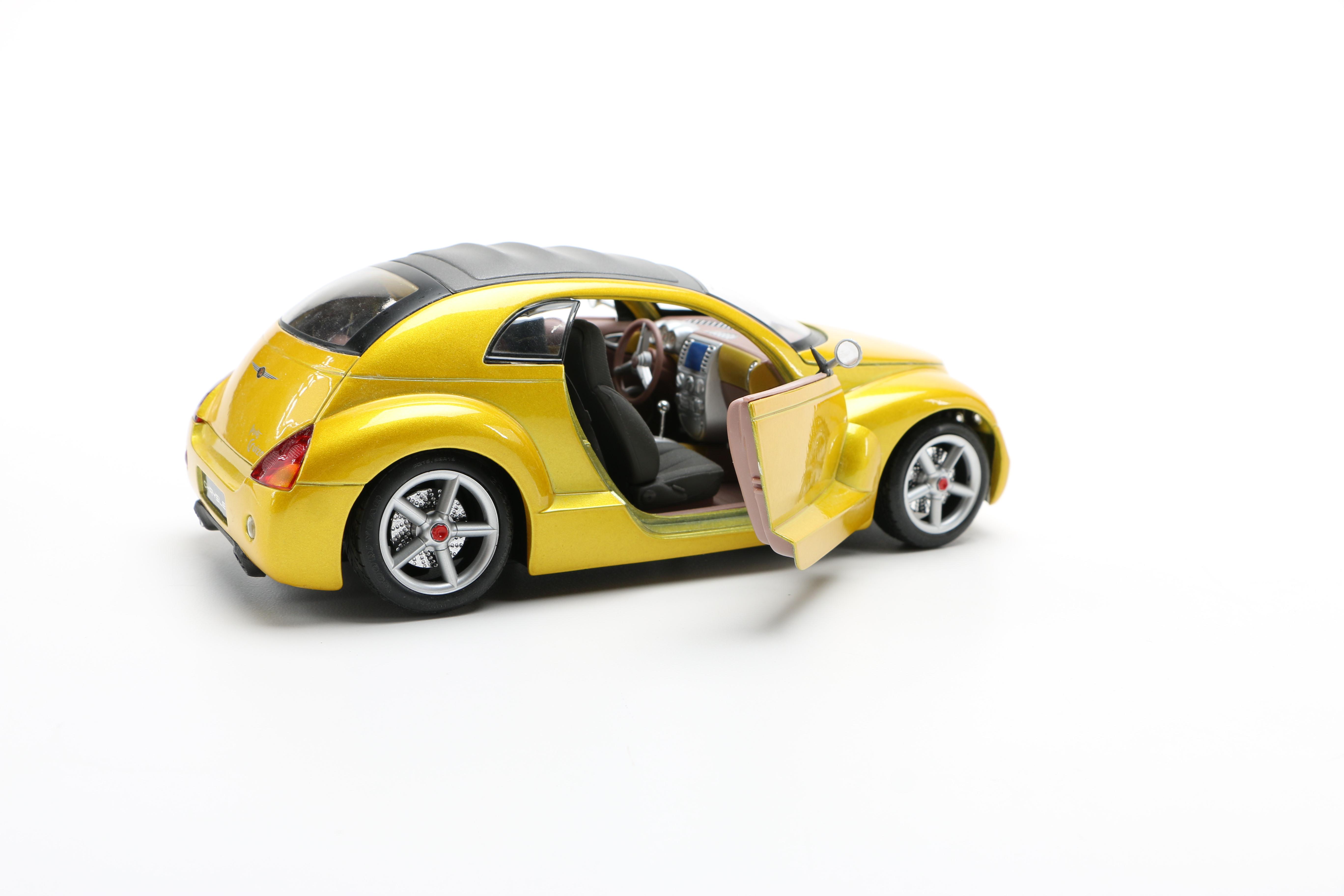 1:18 Scale Die Cast Chrysler PT Cruisers