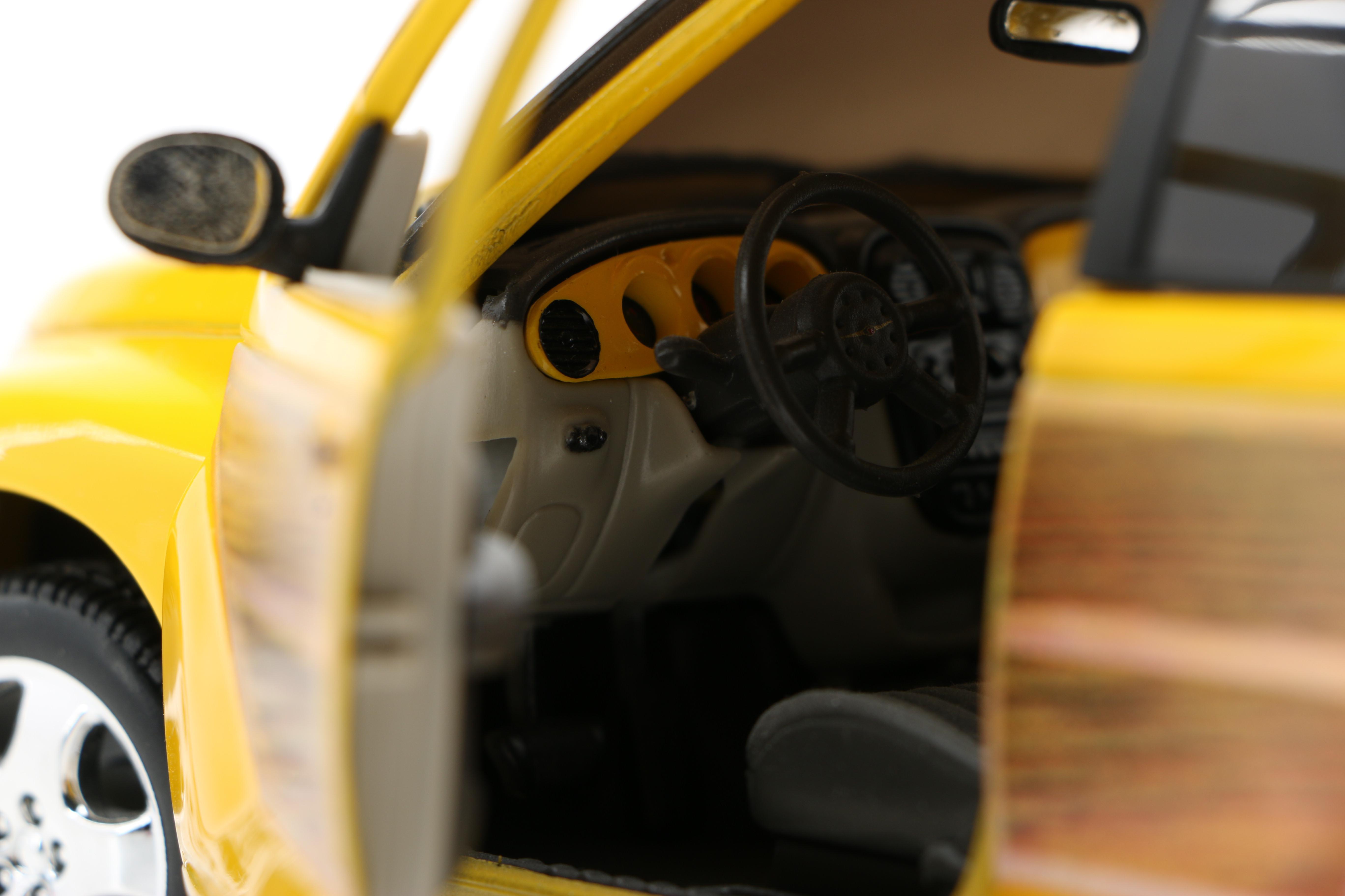 1:18 Scale Die Cast Chrysler PT Cruisers