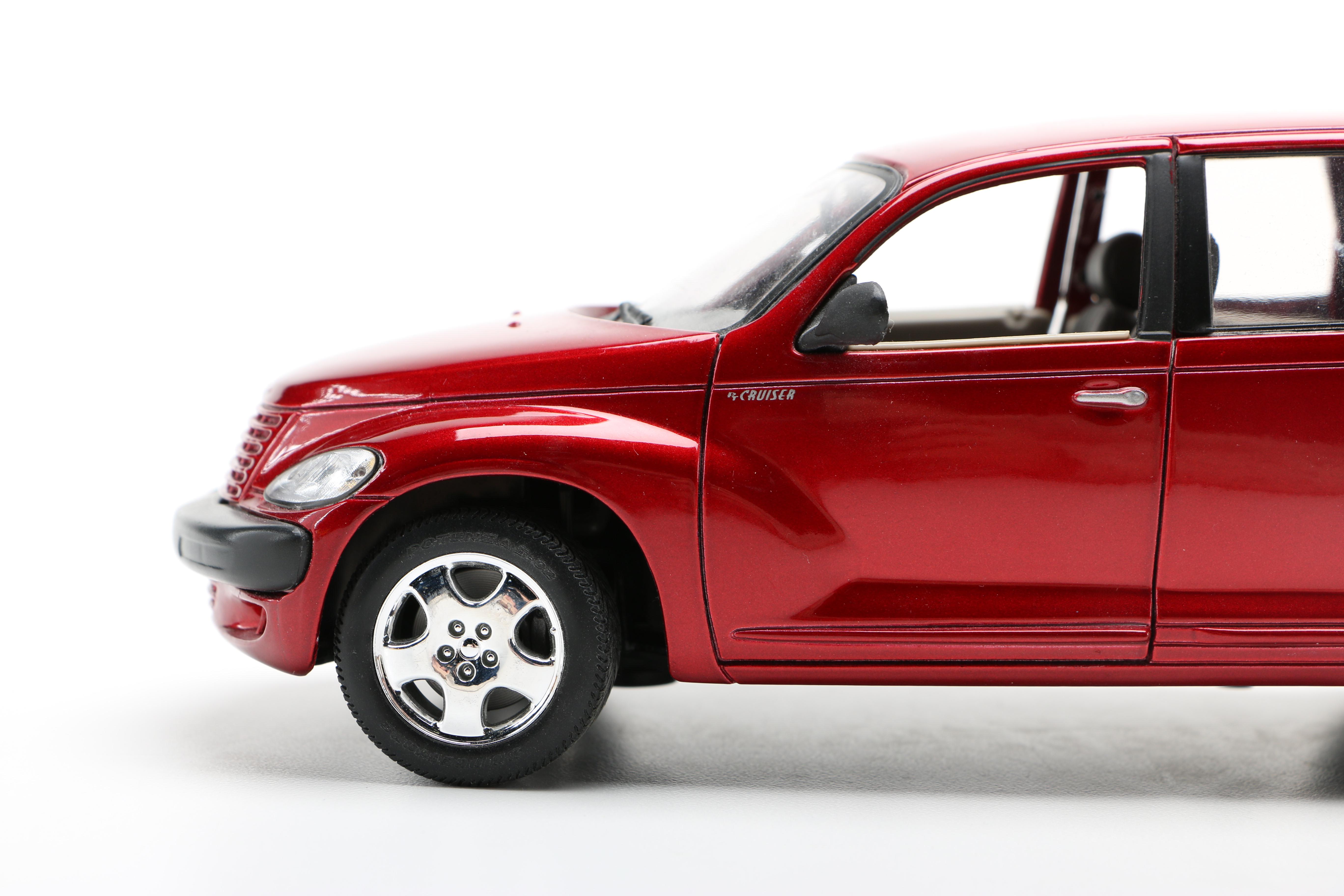 1:18 Scale Die Cast Chrysler PT Cruisers