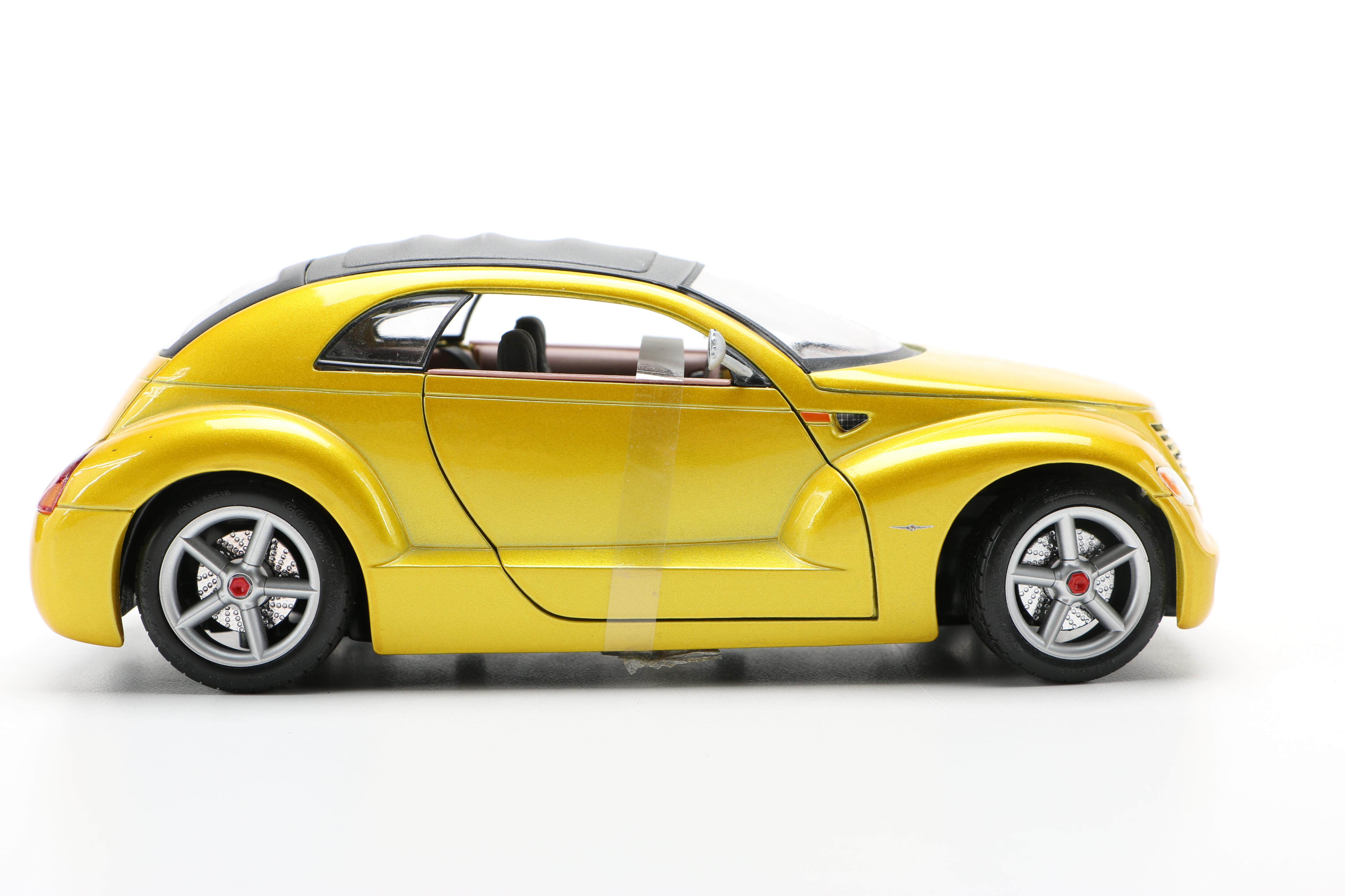 1:18 Scale Die Cast Chrysler PT Cruisers