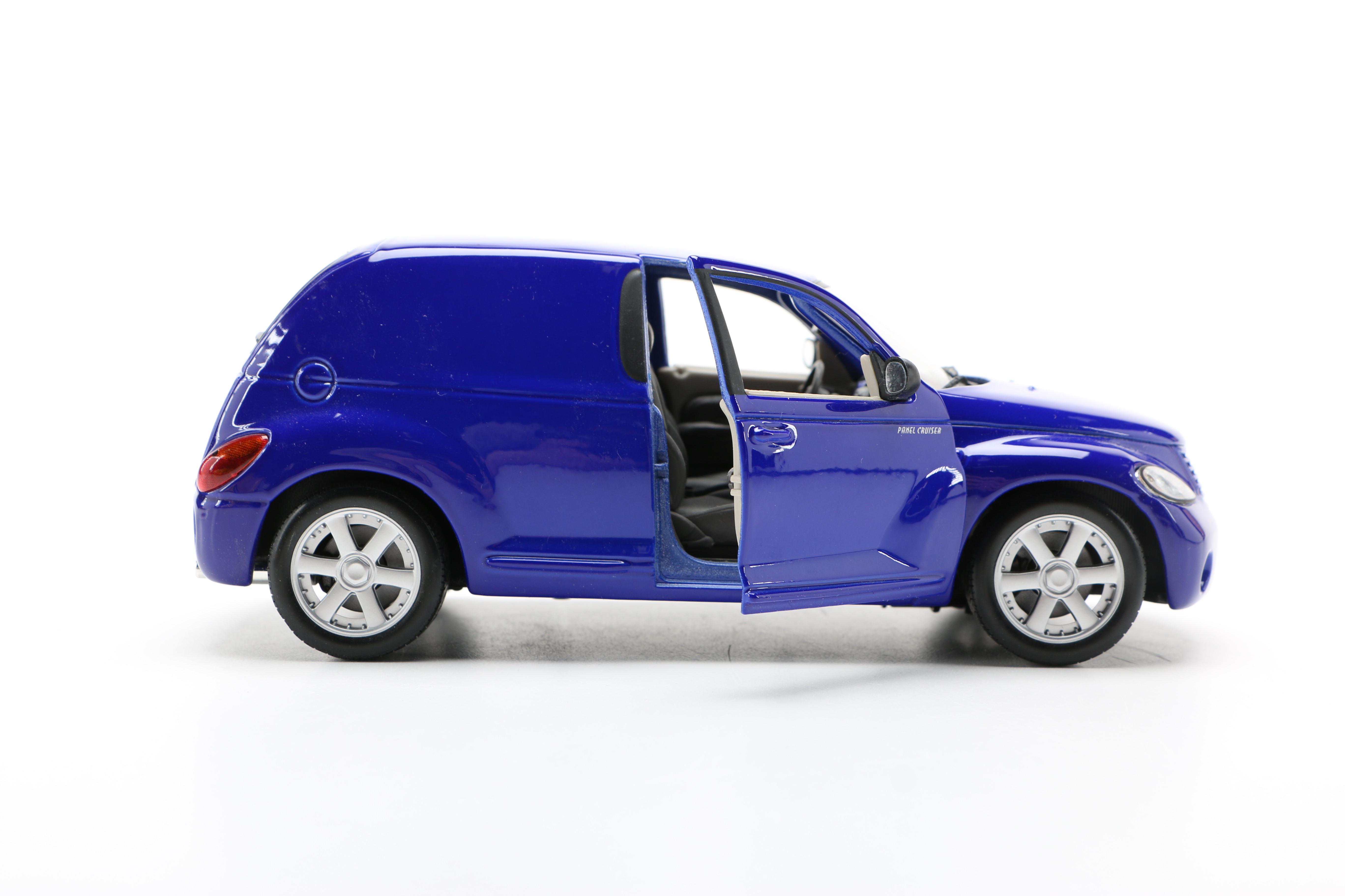 1:18 Scale Die Cast Chrysler PT Cruisers