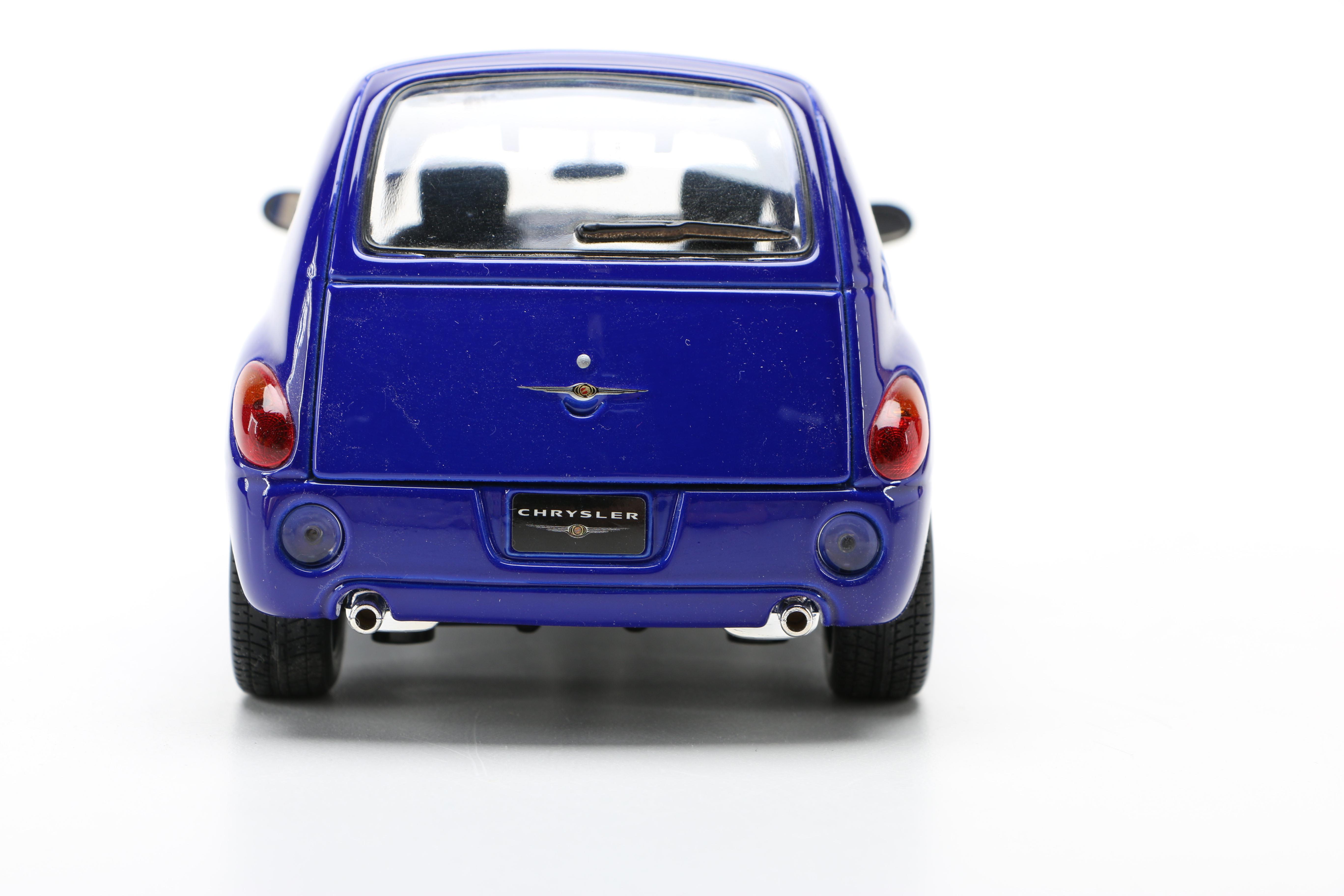 1:18 Scale Die Cast Chrysler PT Cruisers