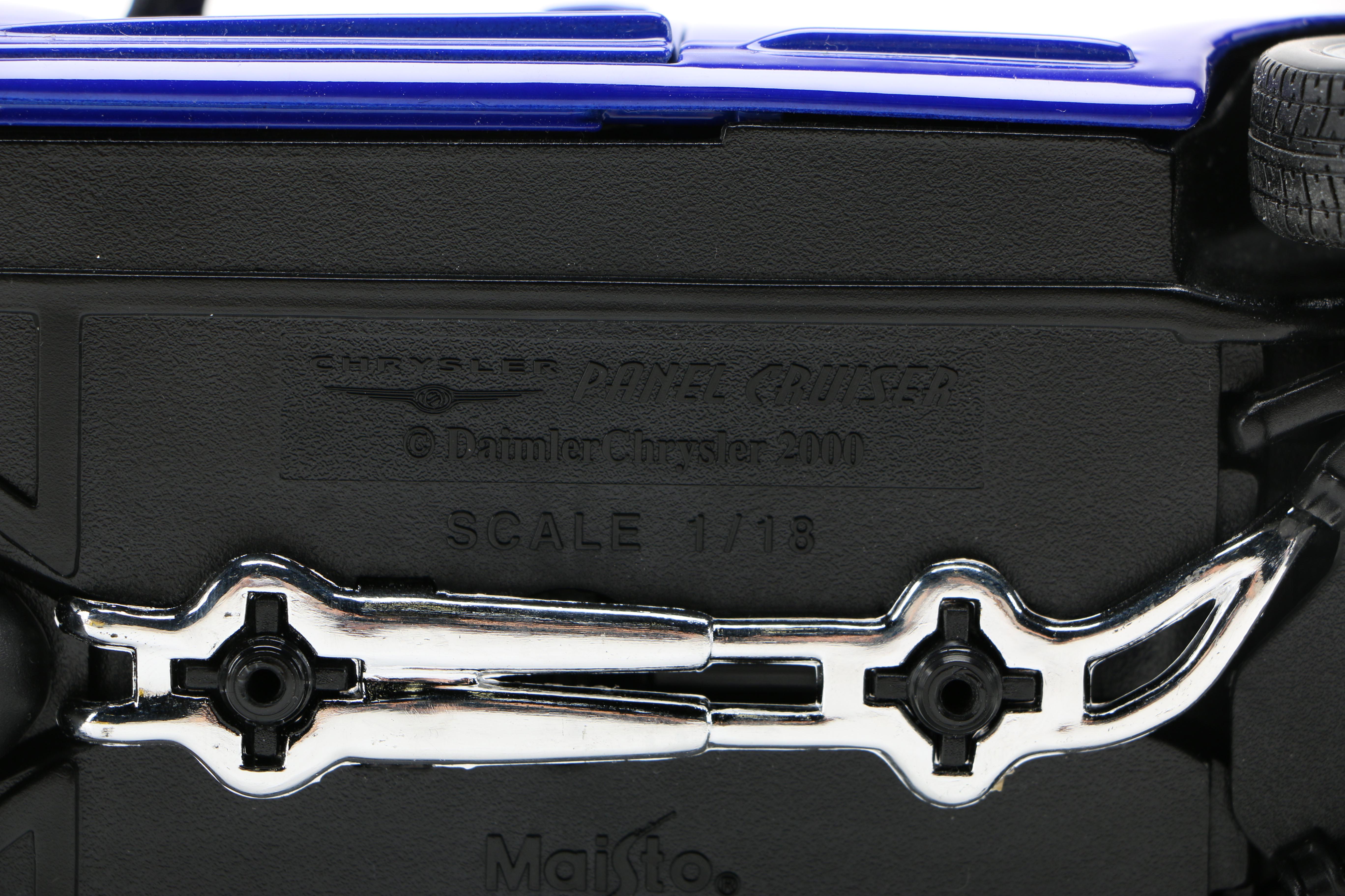 1:18 Scale Die Cast Chrysler PT Cruisers