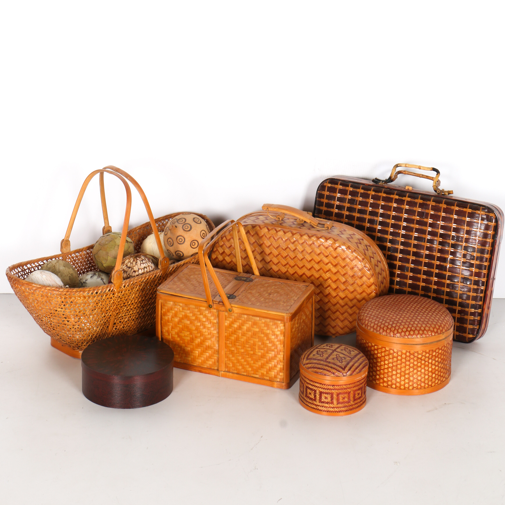Wicker Baskets and Decor