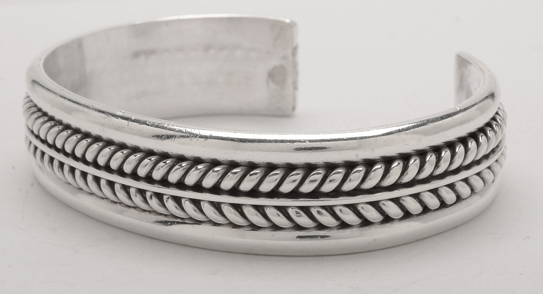 Tom Hawk Signed Native American Navajo Sterling Silver Cuff