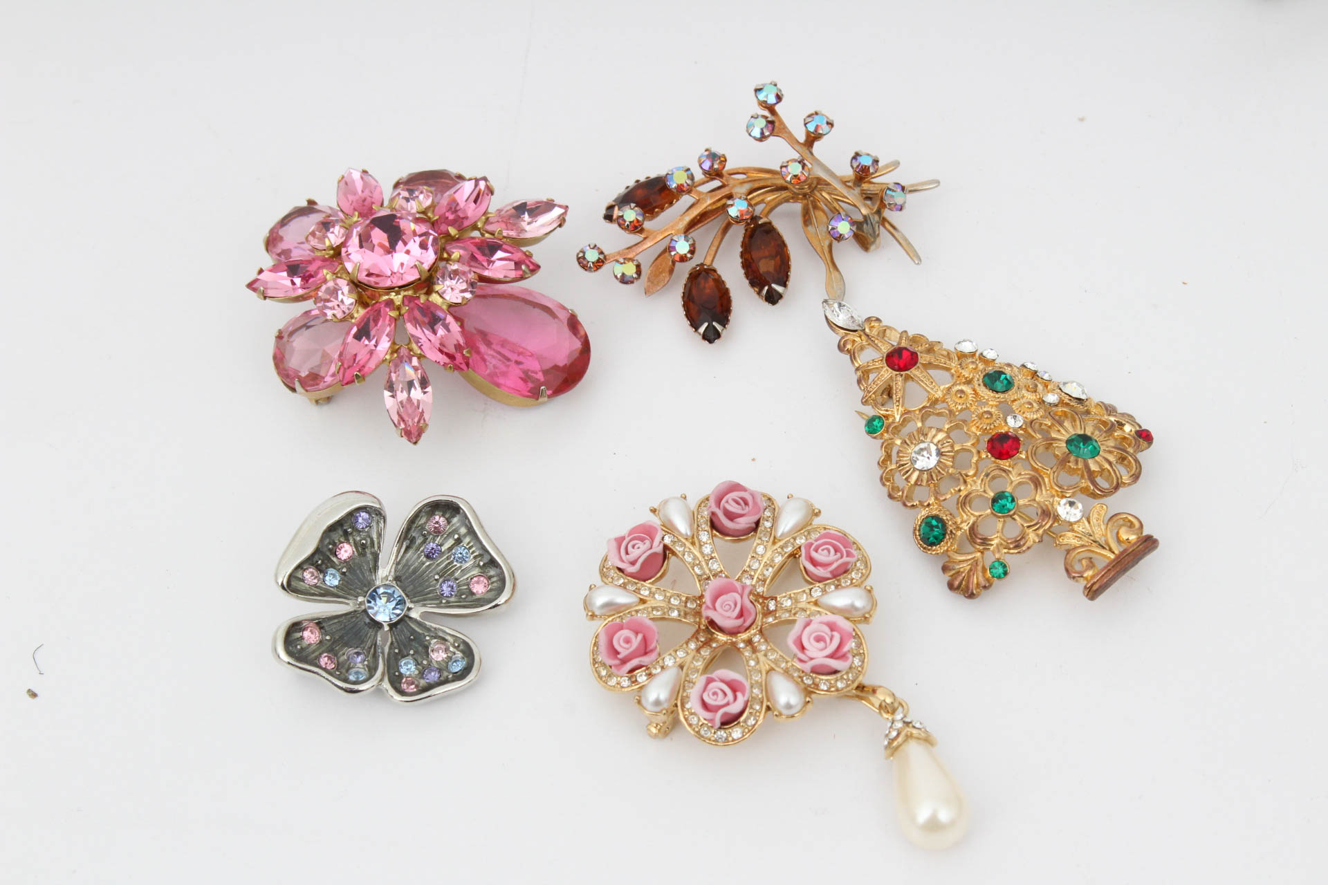 Sizable Collection of Vintage Rhinestone Brooches Featuring Weiss, Nolan Miller and More