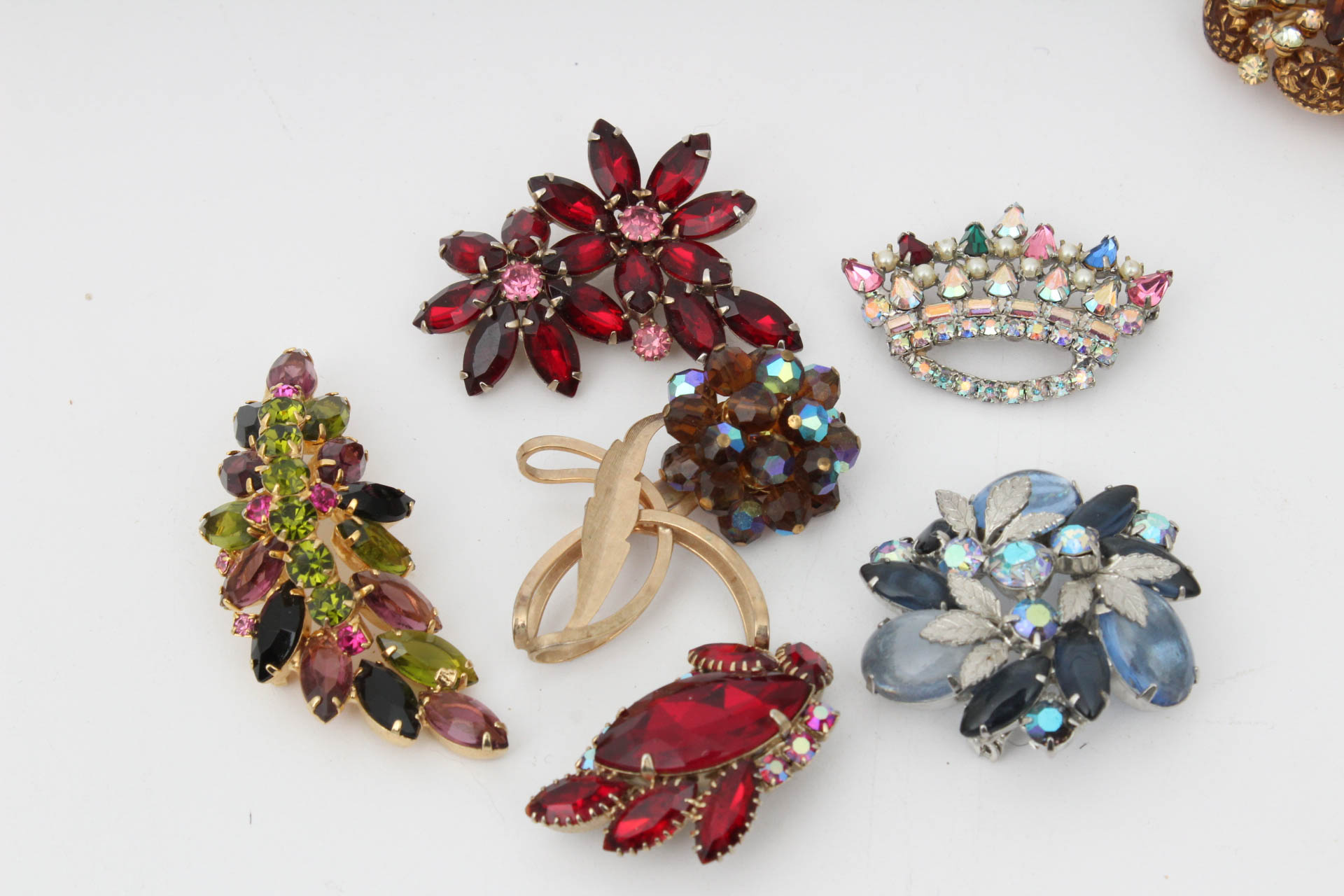 Sizable Collection of Vintage Rhinestone Brooches Featuring Weiss, Nolan Miller and More